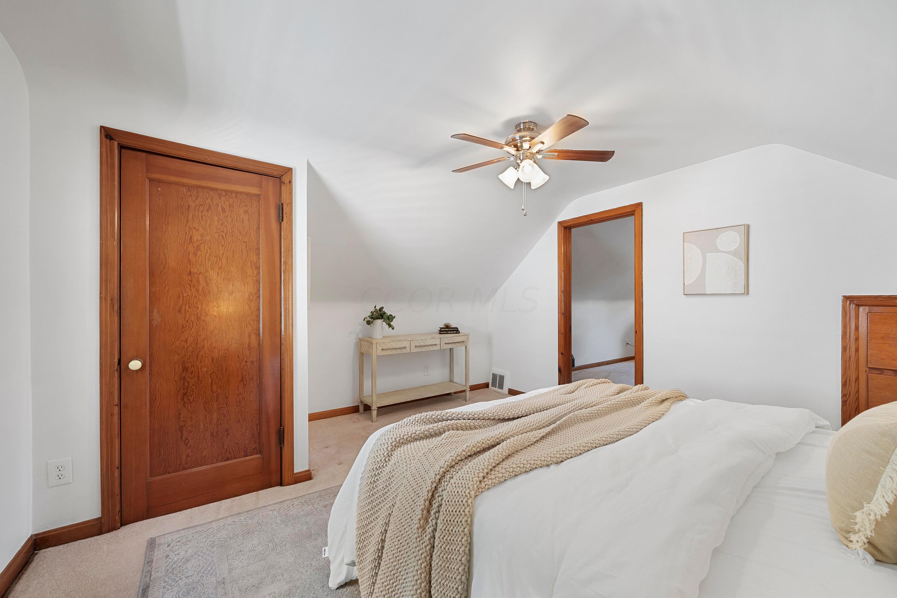4479 Sellers Avenue