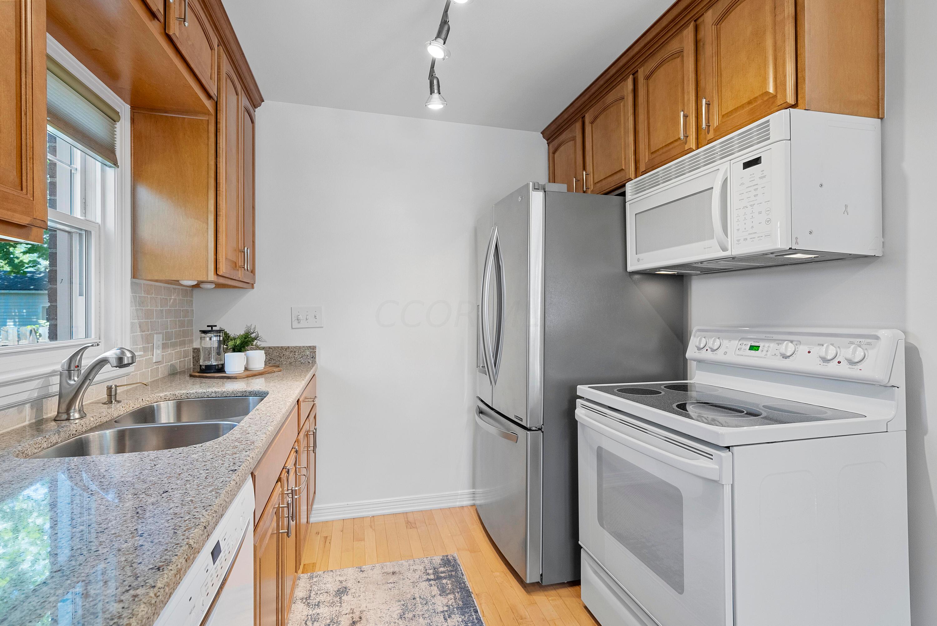 4479 Sellers Avenue