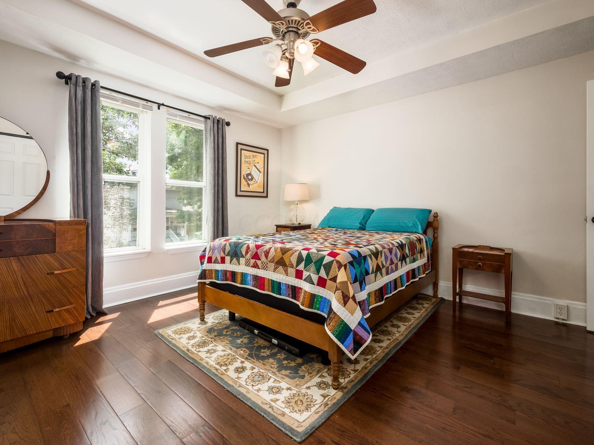 350 E Mithoff Street