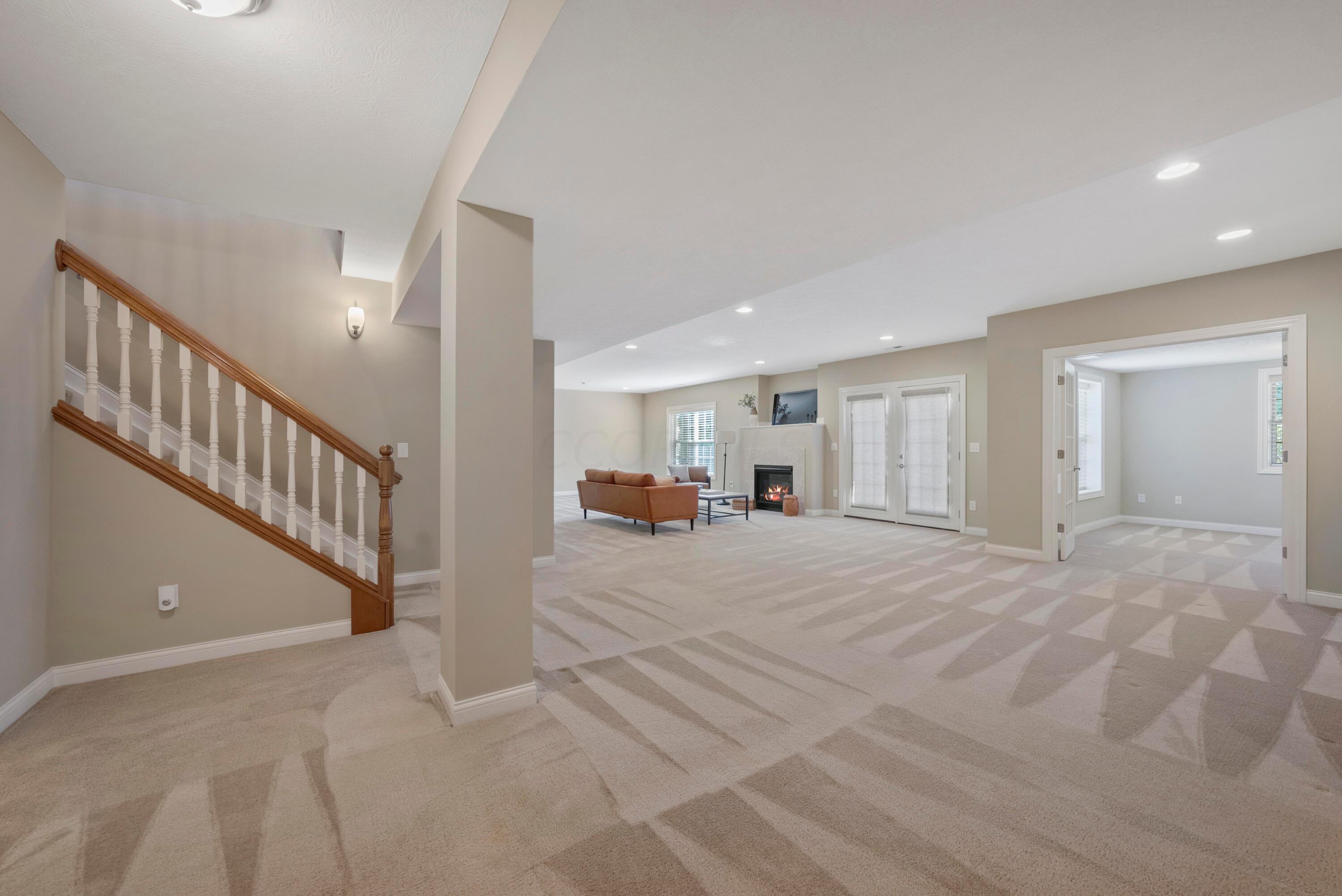 4909 Scenic Creek Drive