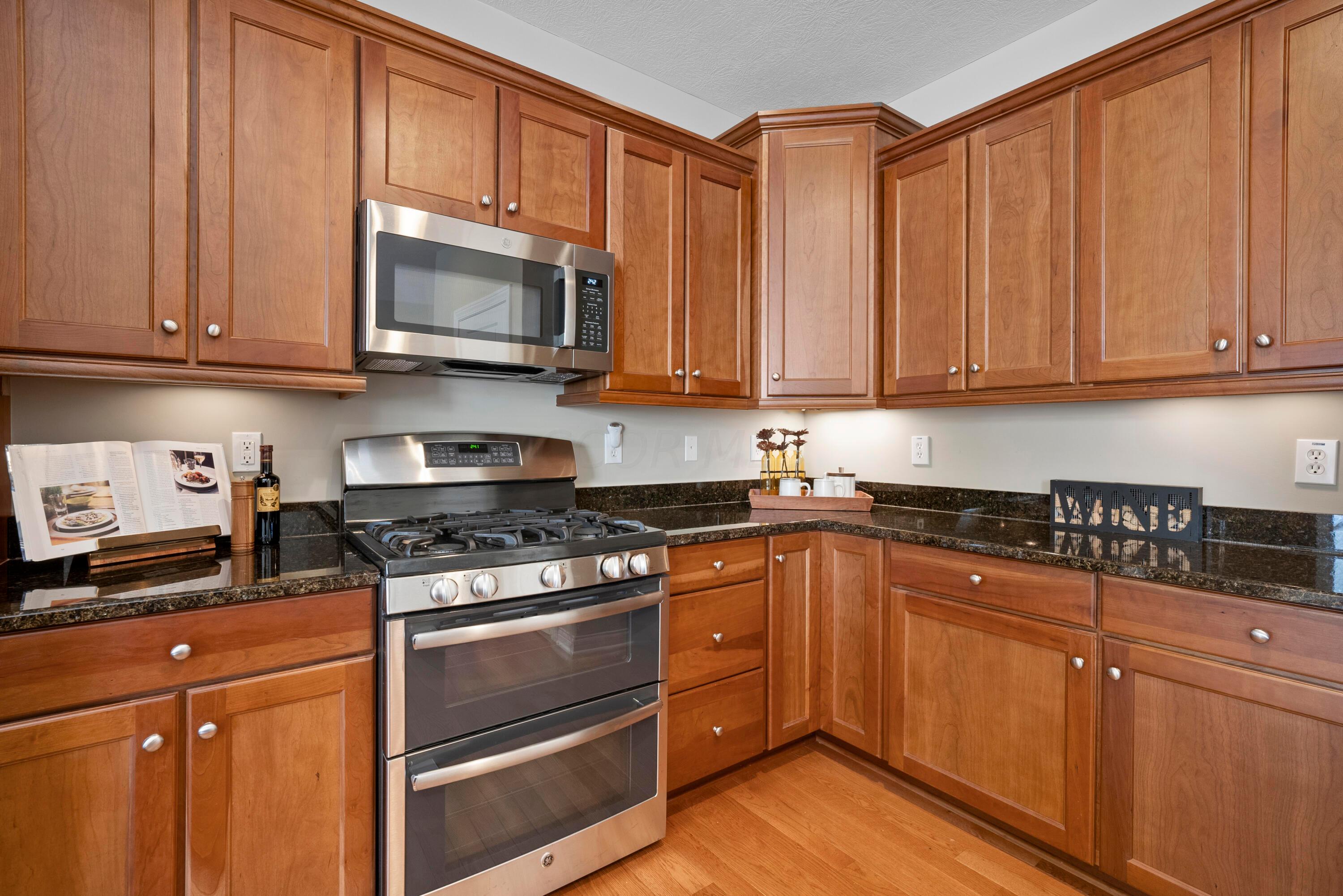 4909 Scenic Creek Drive