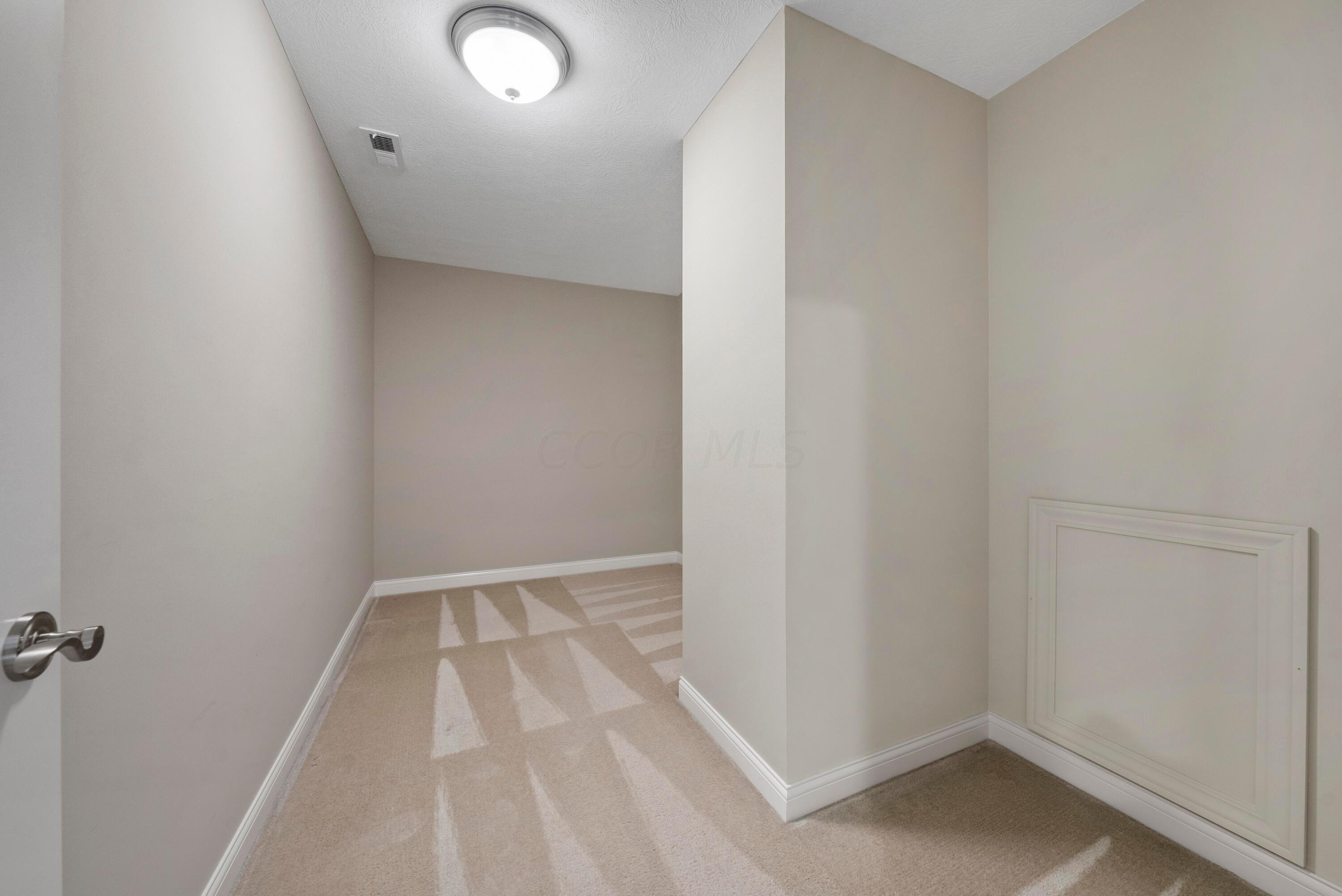 4909 Scenic Creek Drive