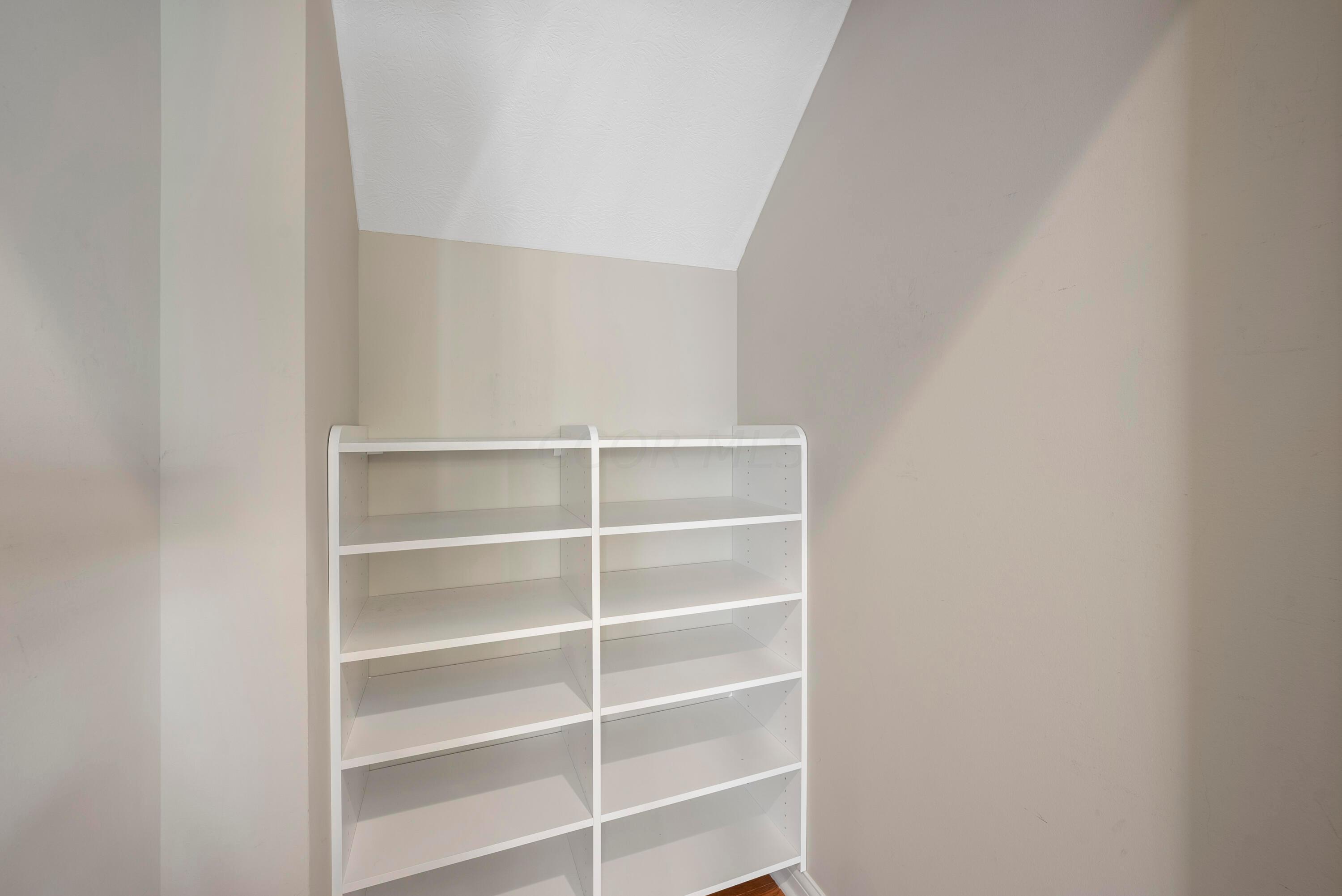 4909 Scenic Creek Drive