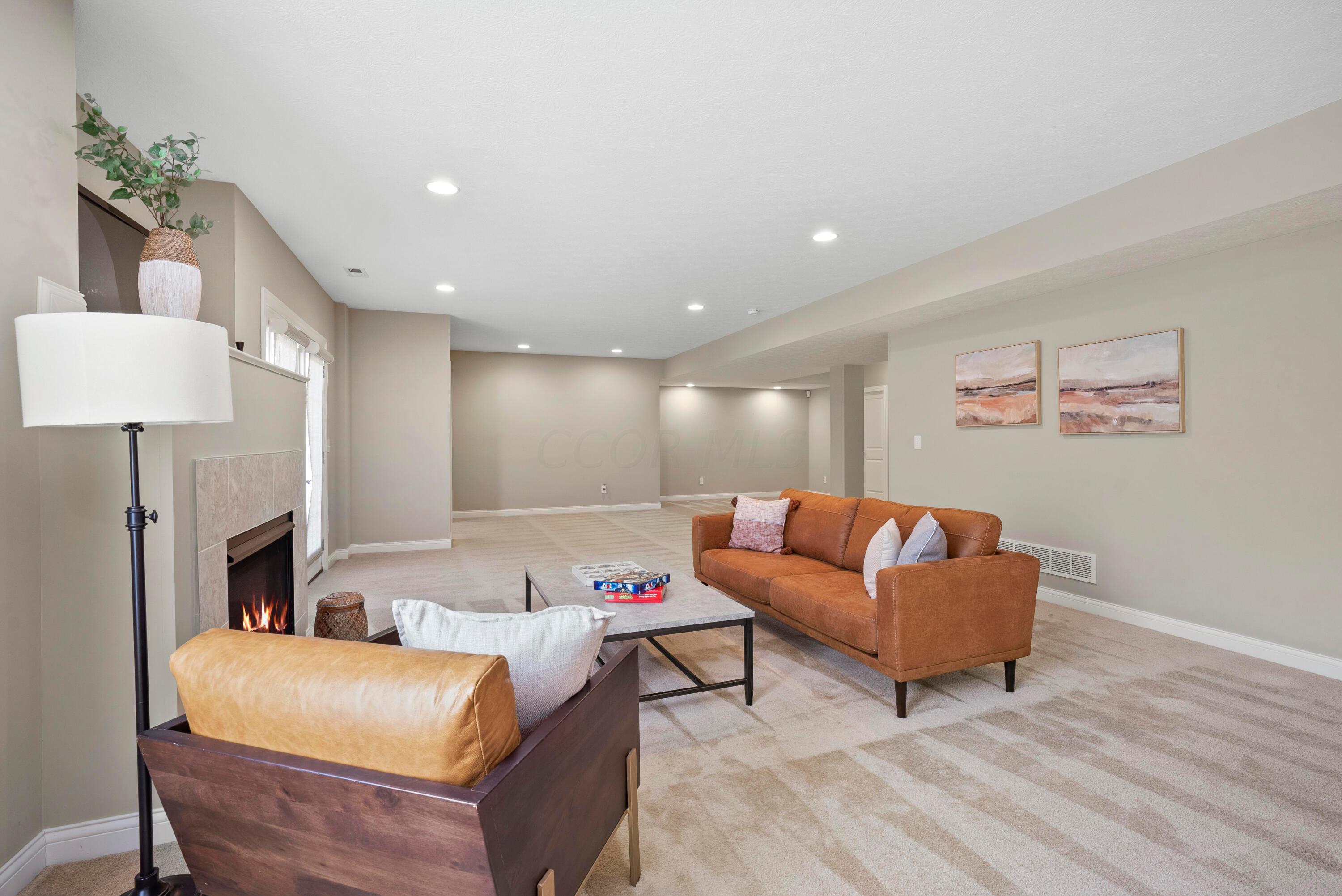 4909 Scenic Creek Drive