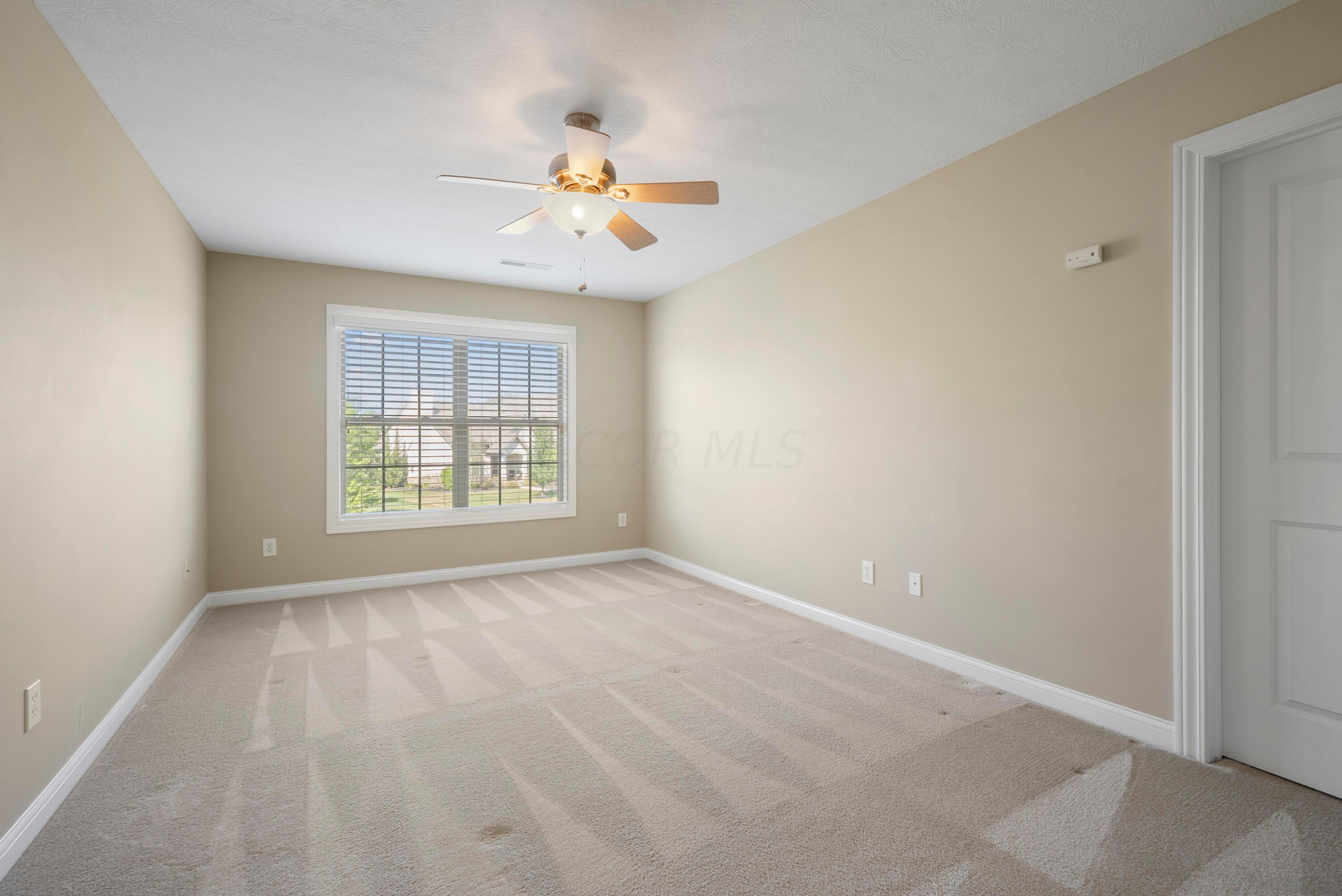 4909 Scenic Creek Drive