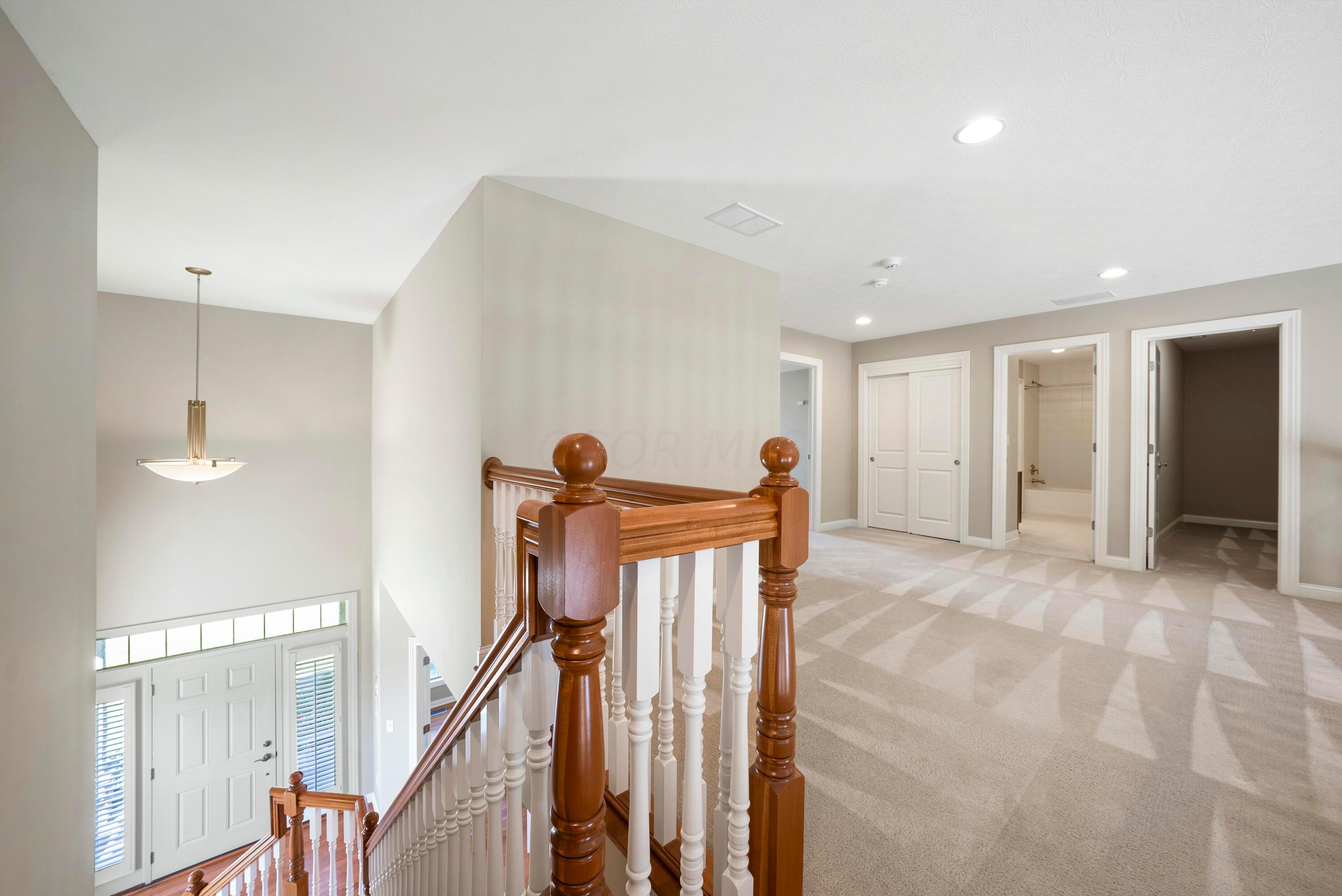 4909 Scenic Creek Drive