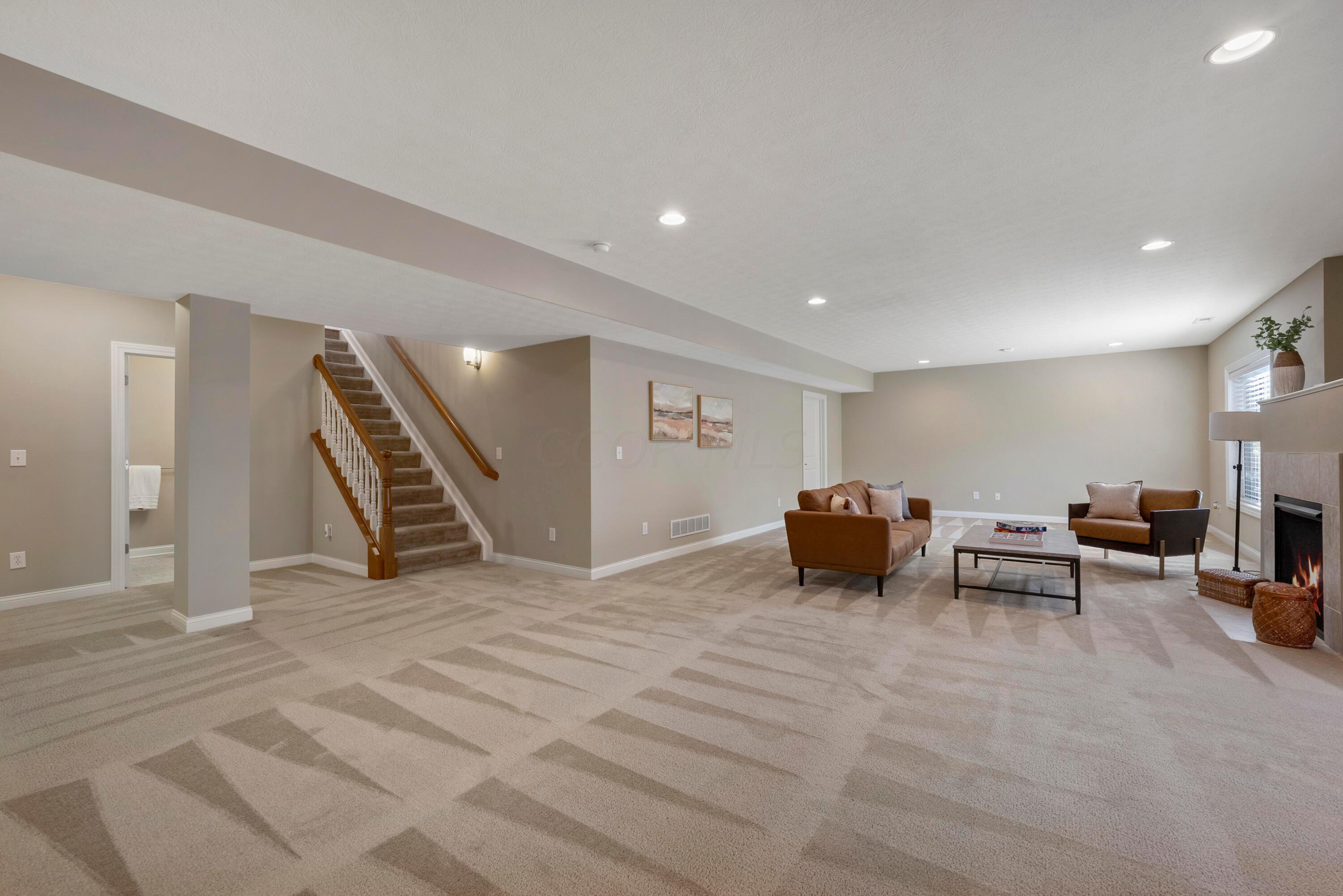 4909 Scenic Creek Drive