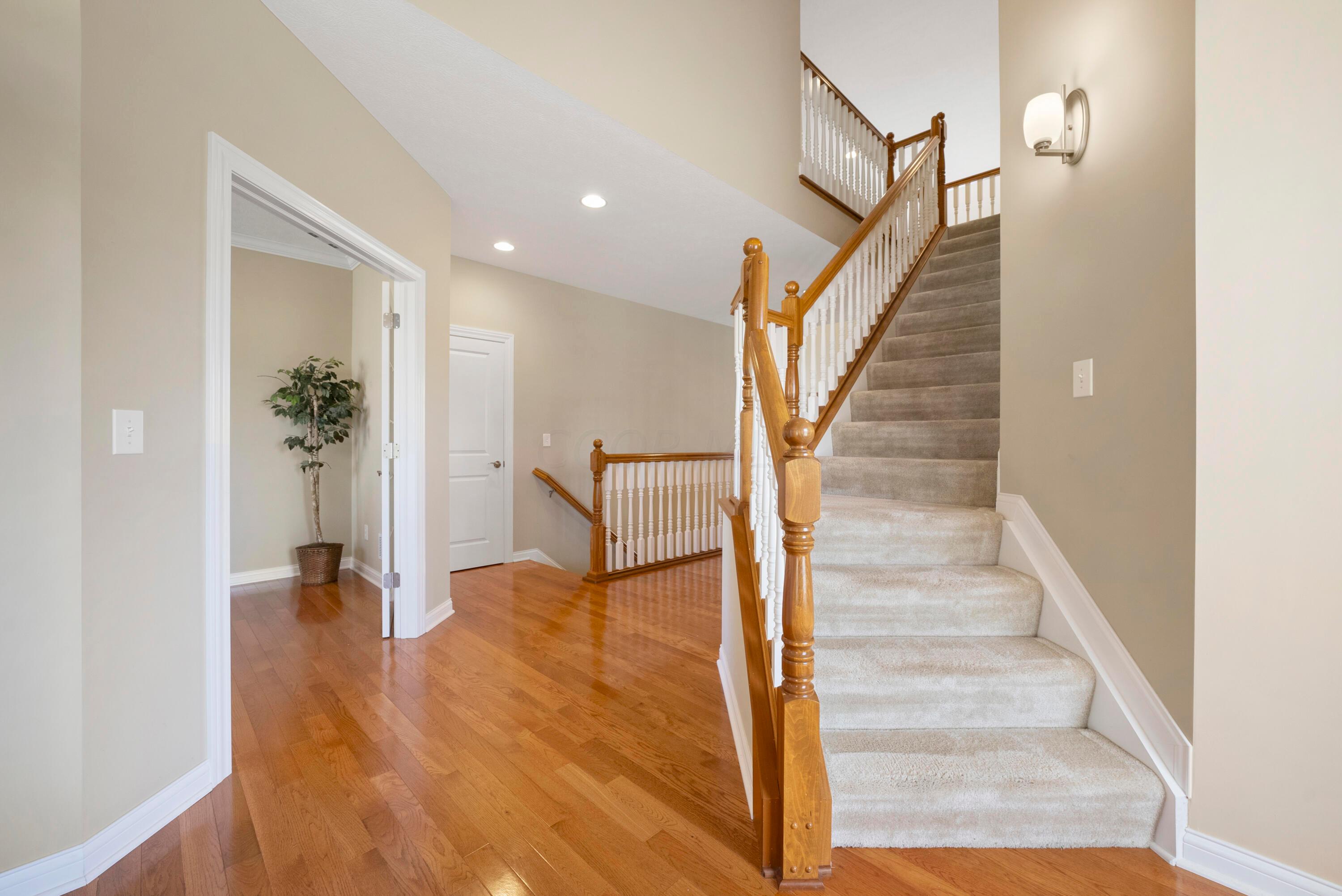 4909 Scenic Creek Drive