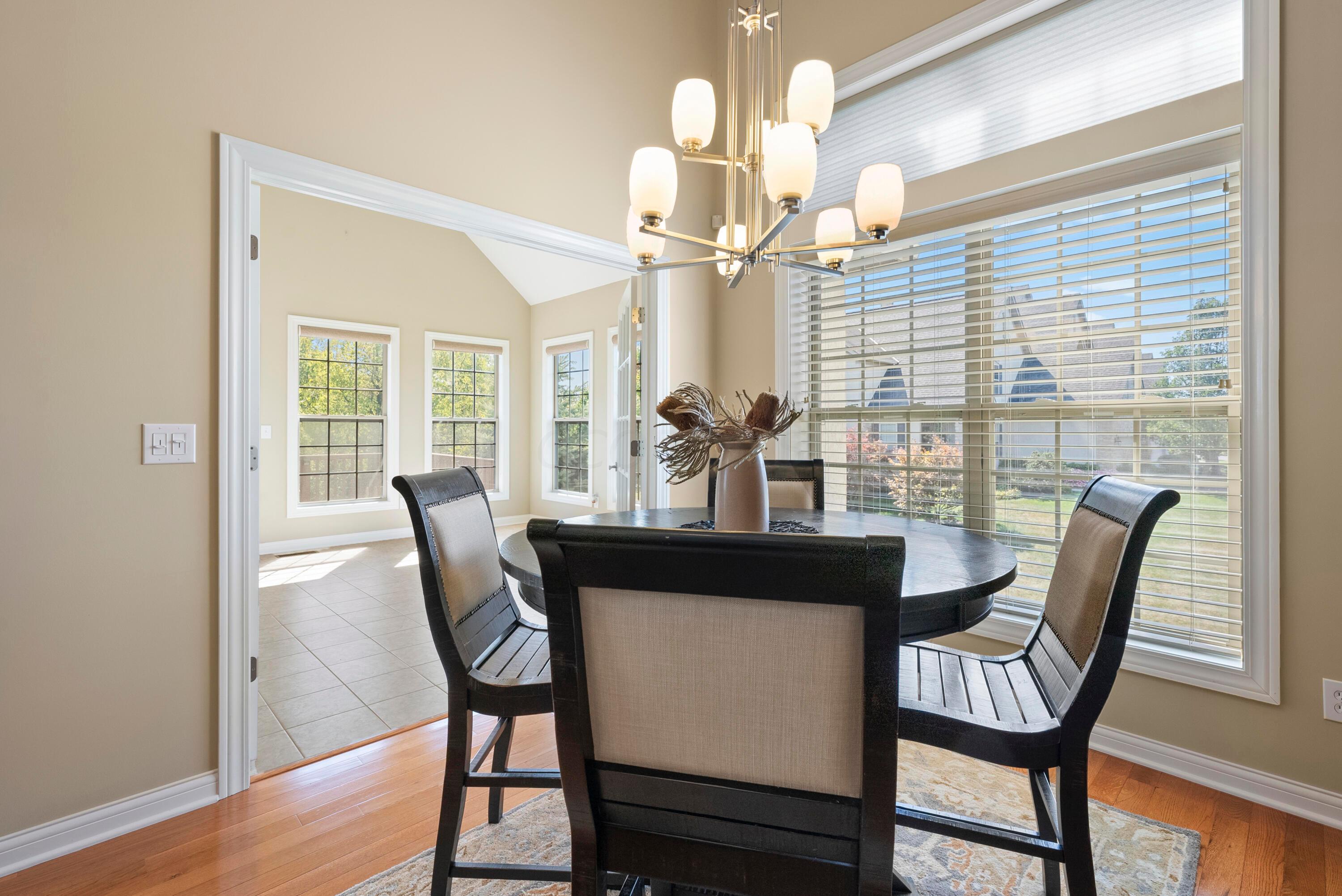 4909 Scenic Creek Drive