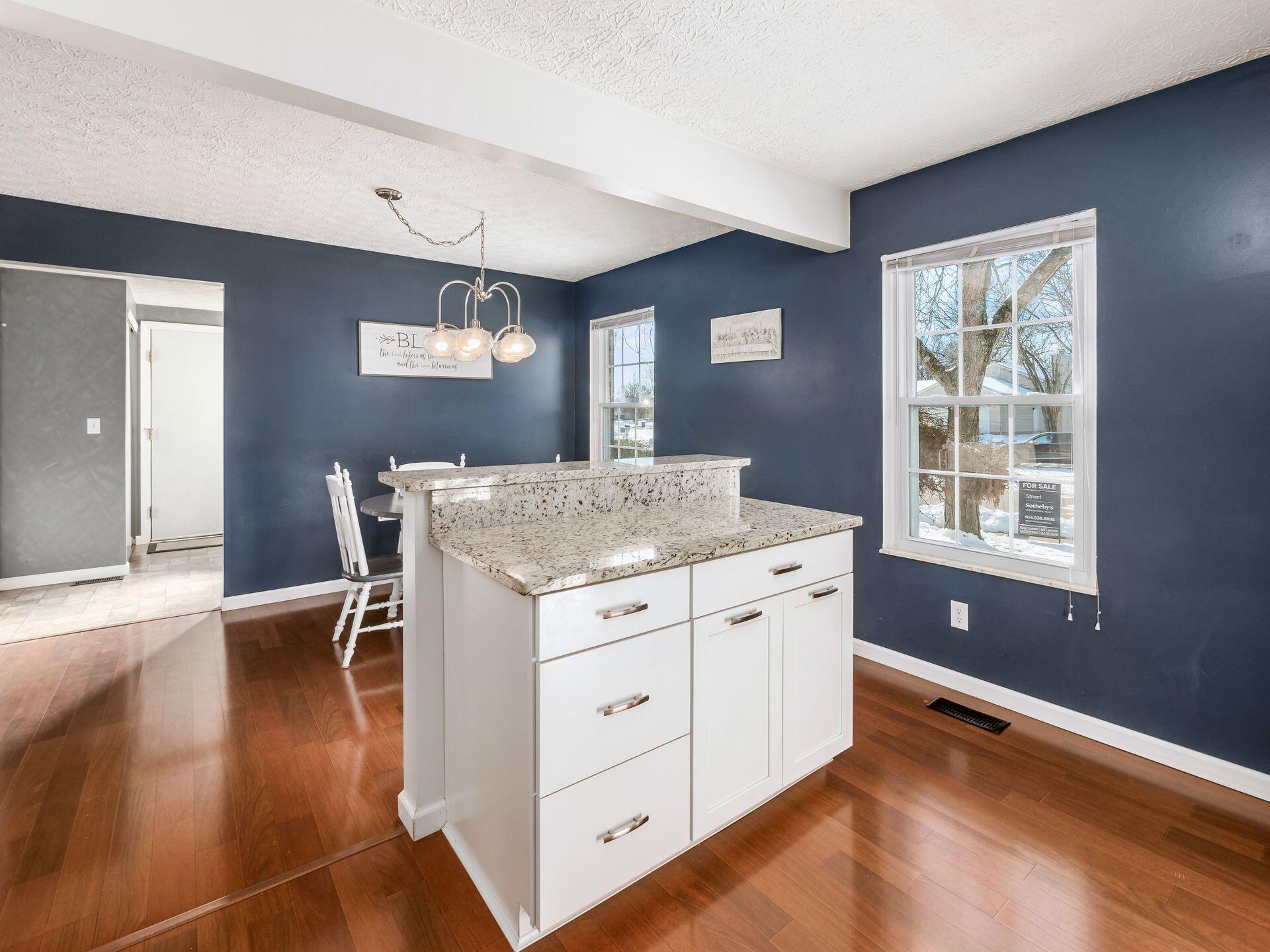 3622 Inverary Drive