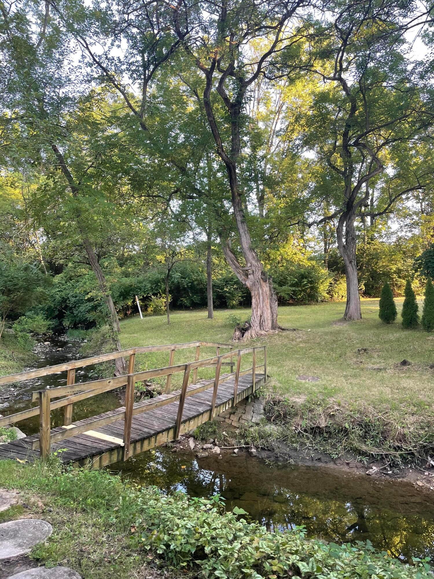 3622 Inverary Drive