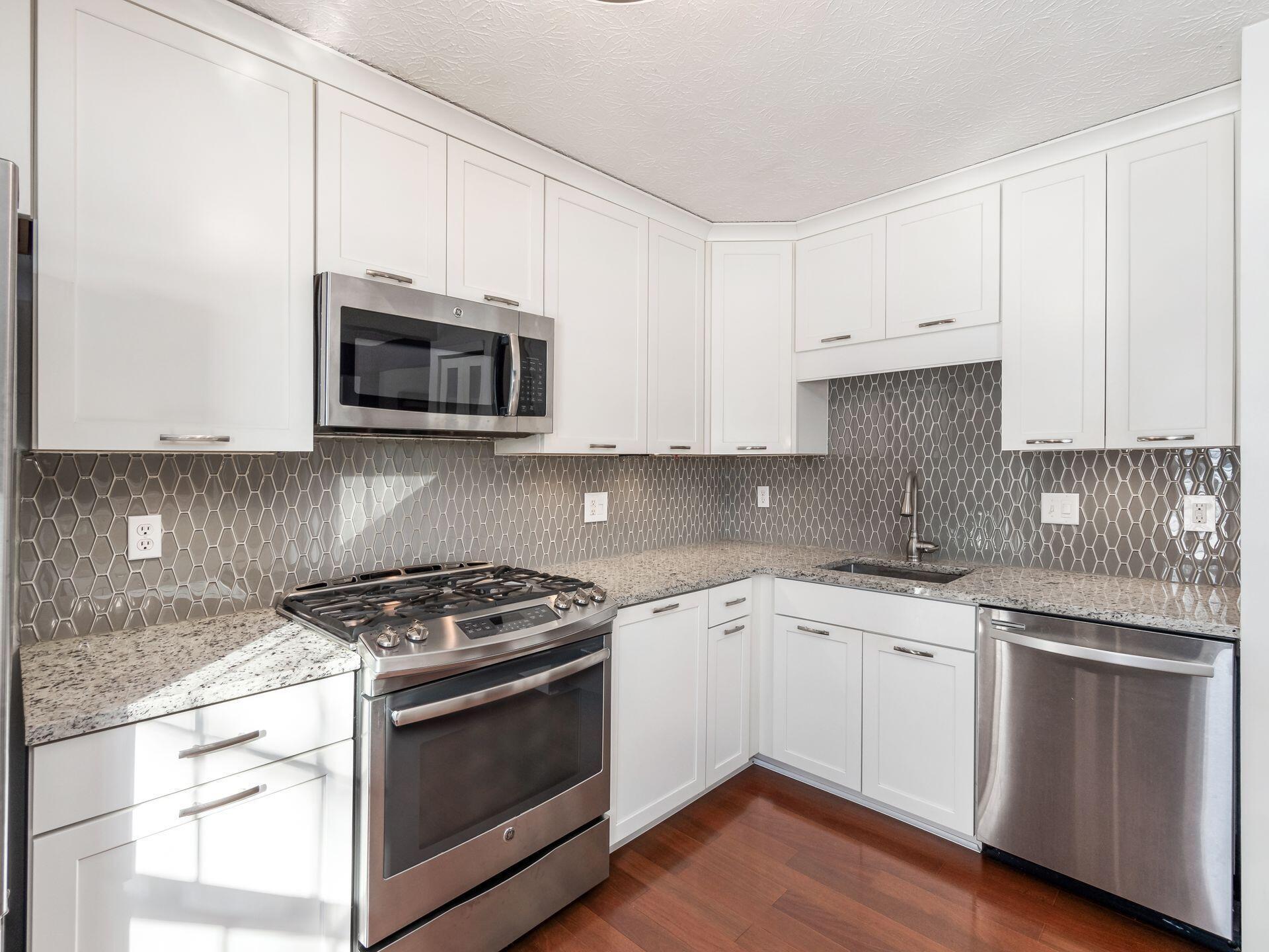 3622 Inverary Drive