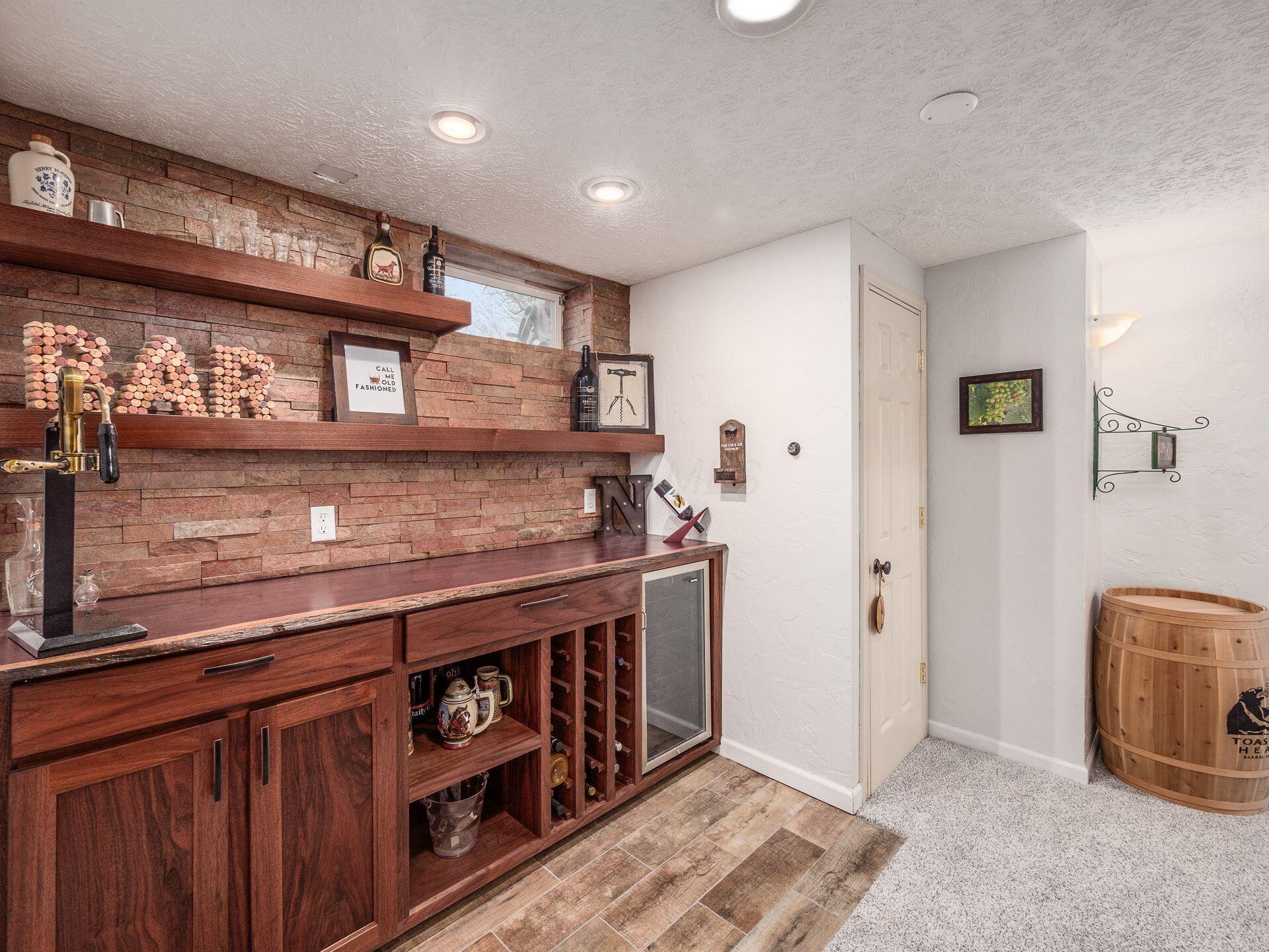 3011 Highwall Way