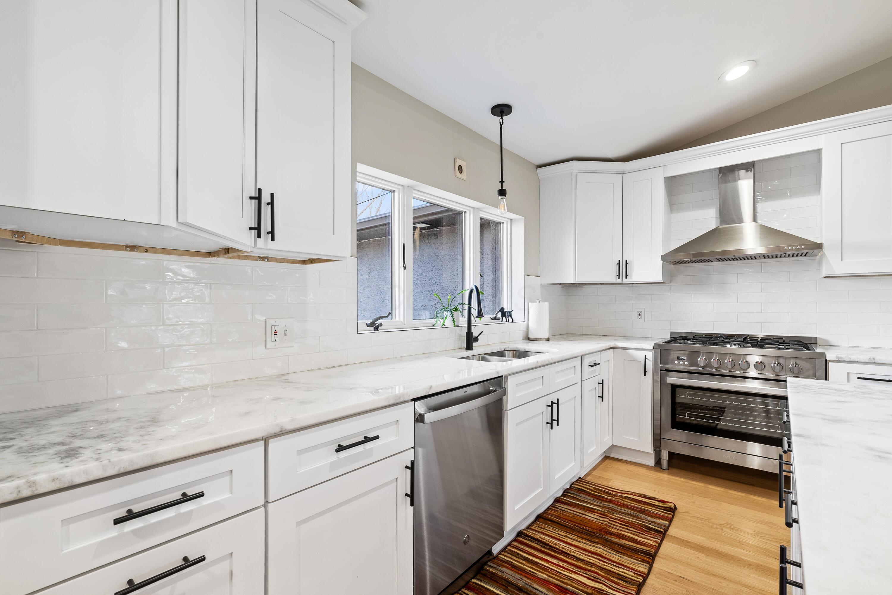 2849 Canterbury Lane