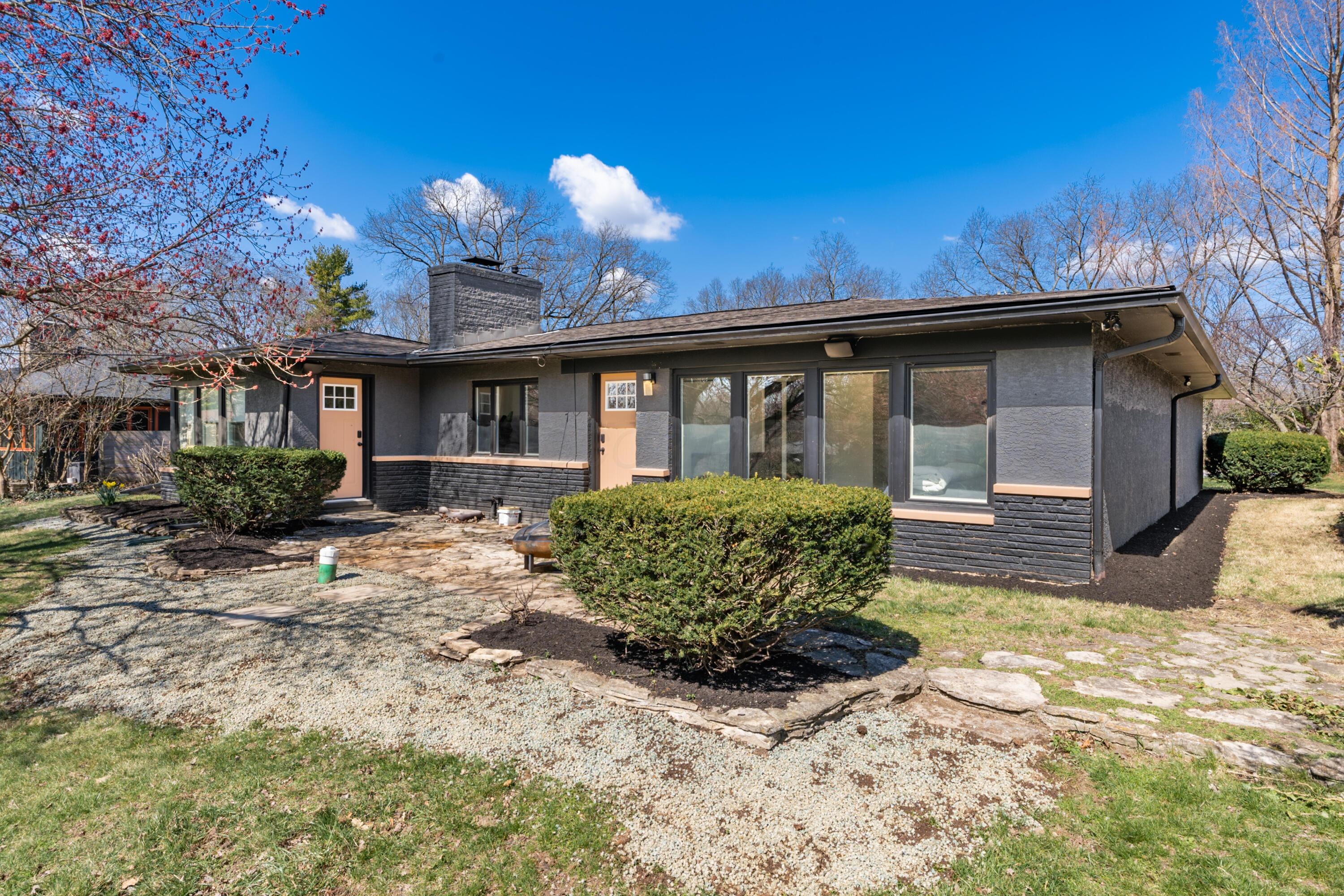 2849 Canterbury Lane