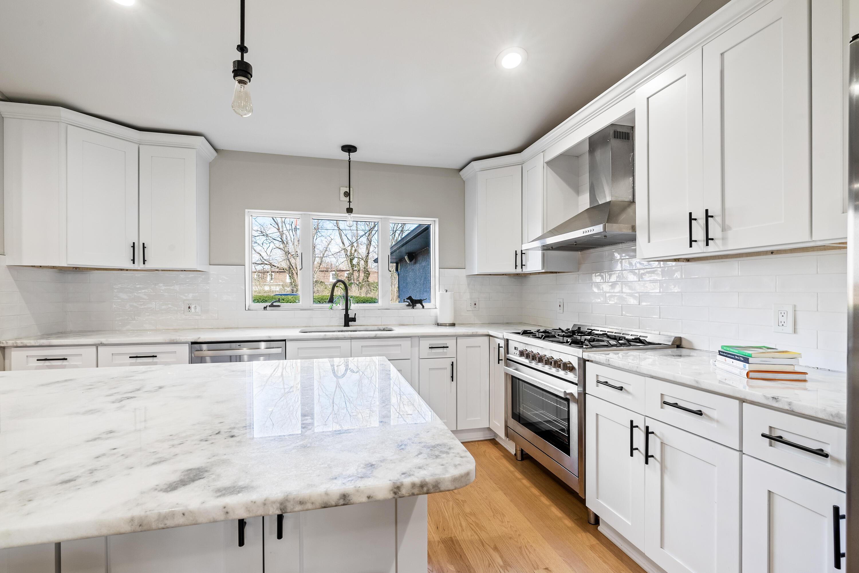 2849 Canterbury Lane