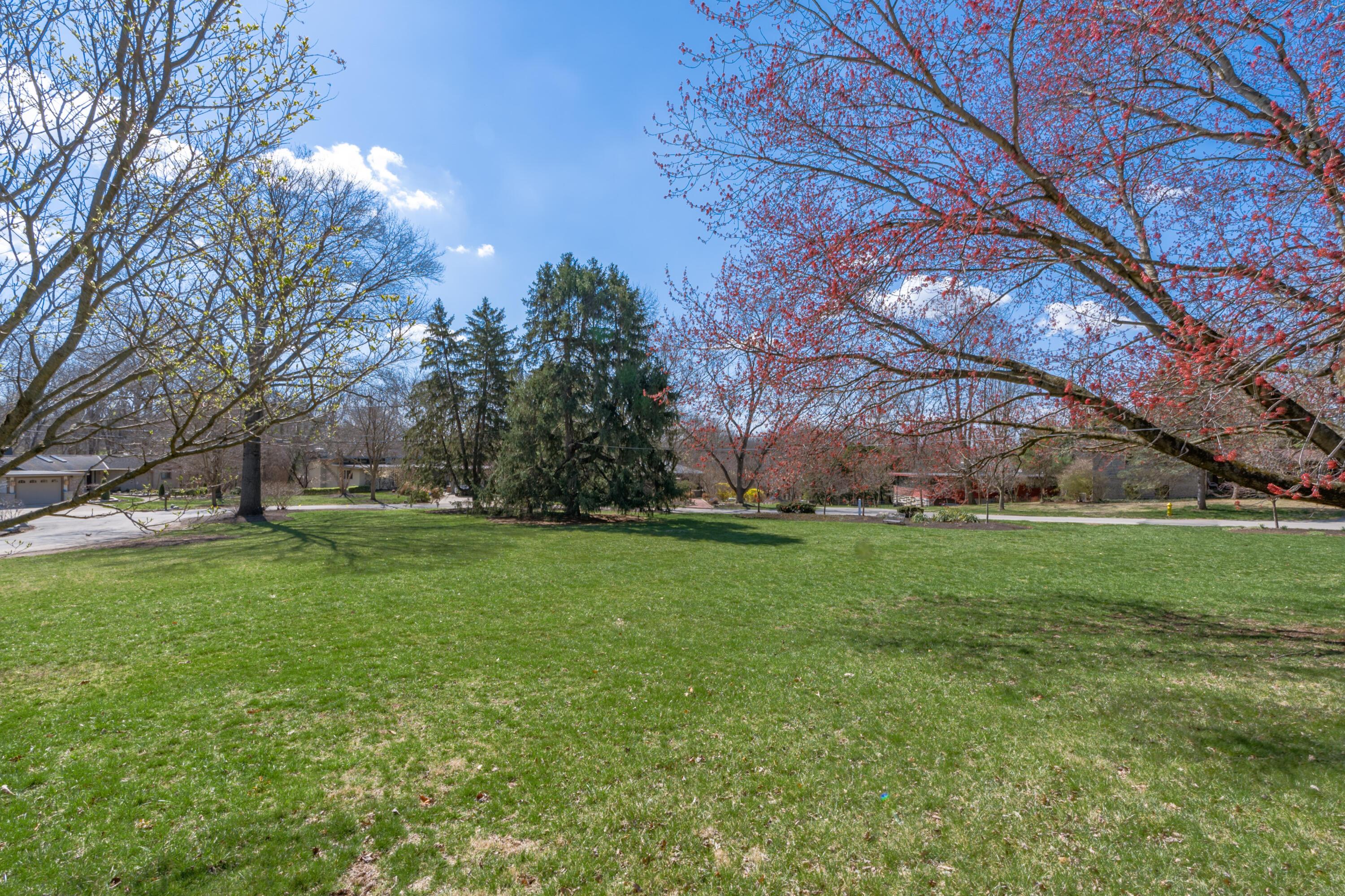 2849 Canterbury Lane