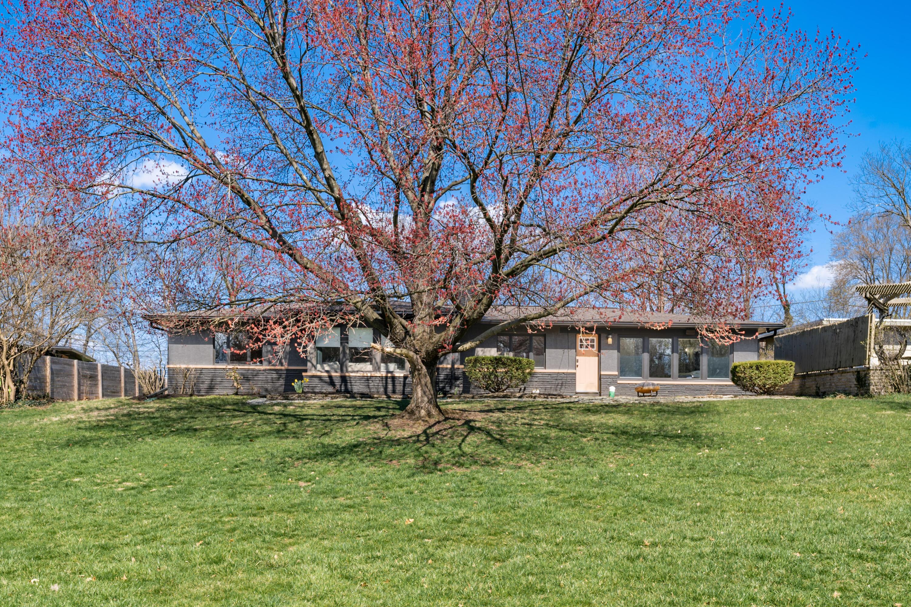 2849 Canterbury Lane