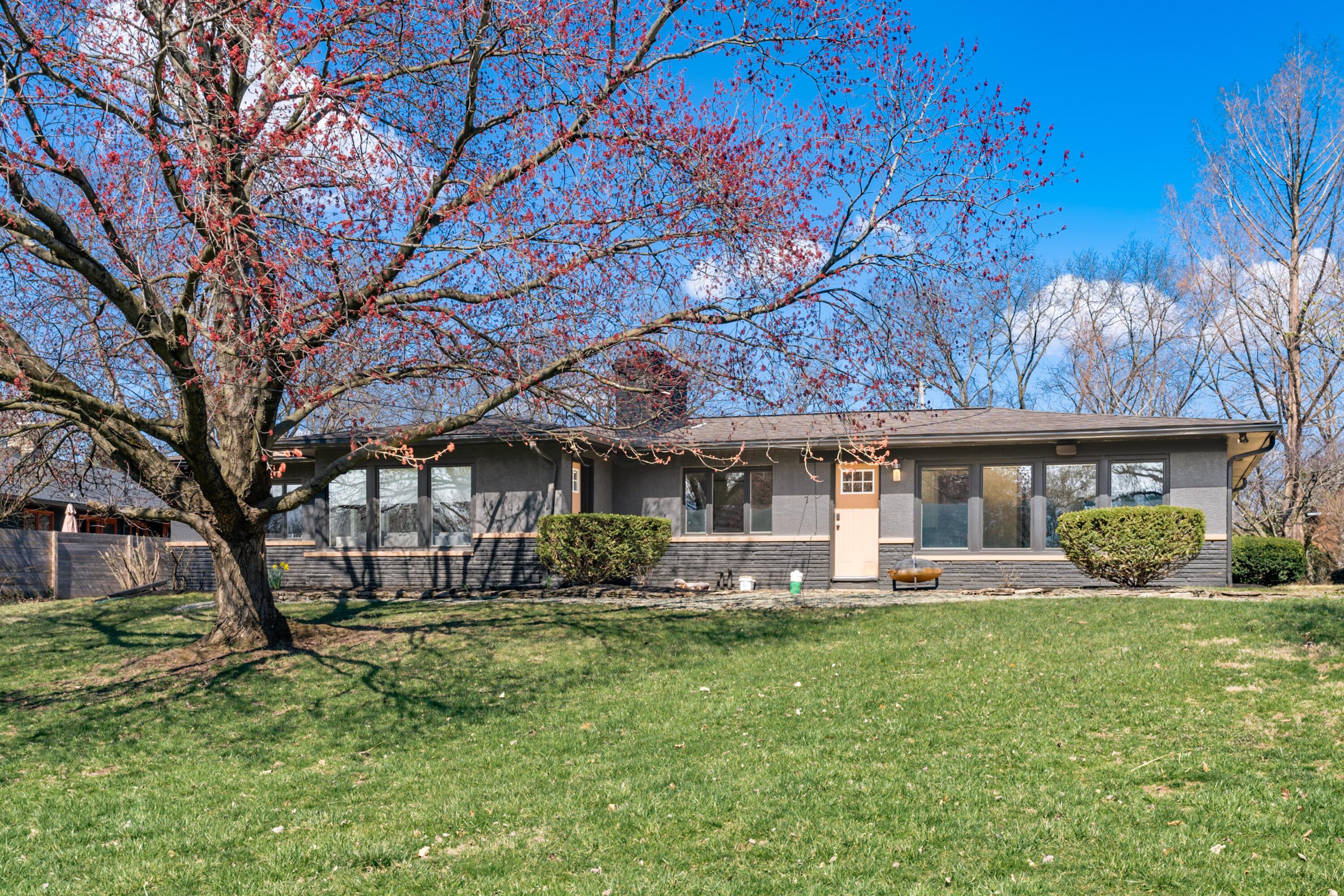 2849 Canterbury Lane