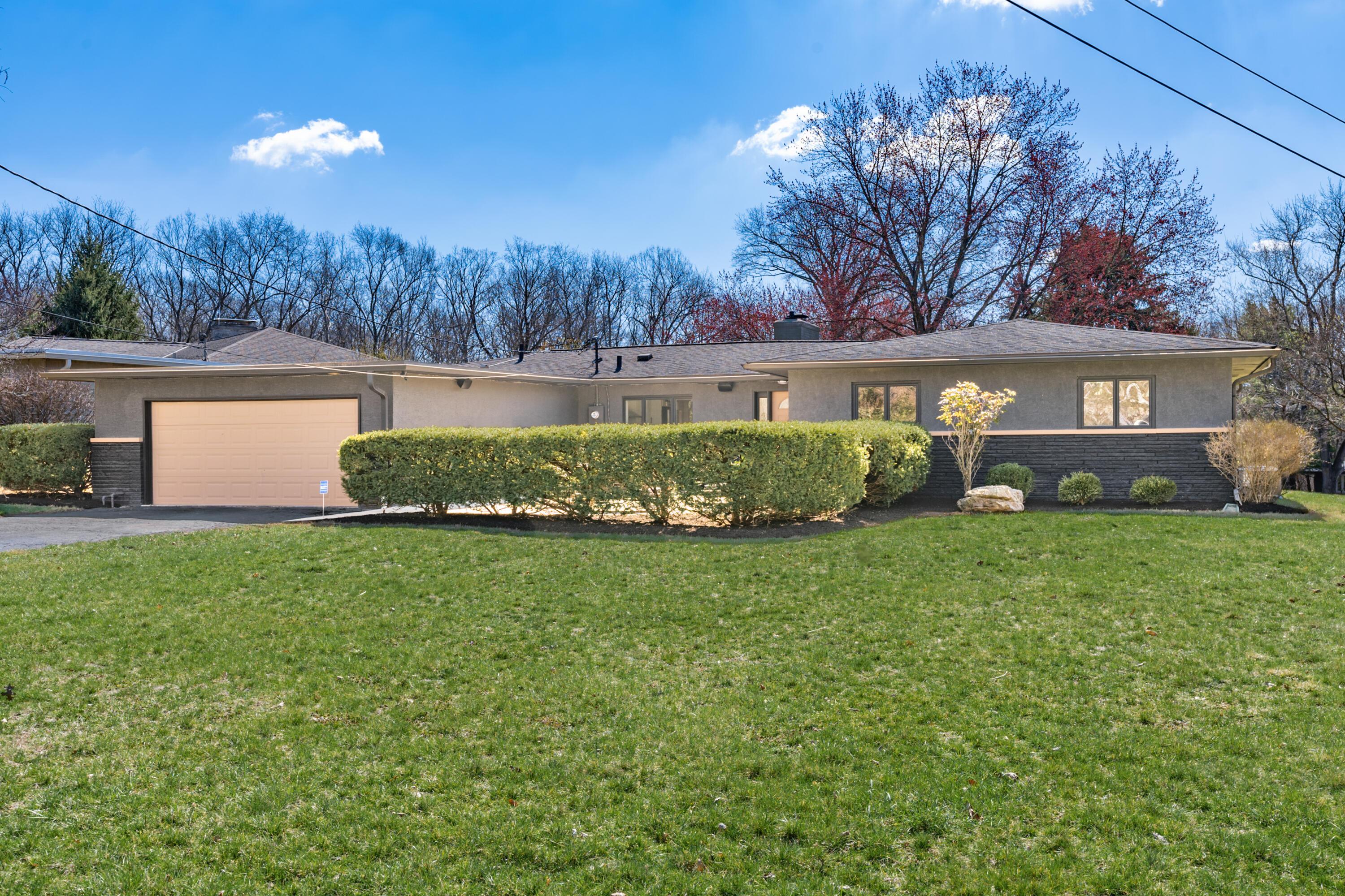 2849 Canterbury Lane