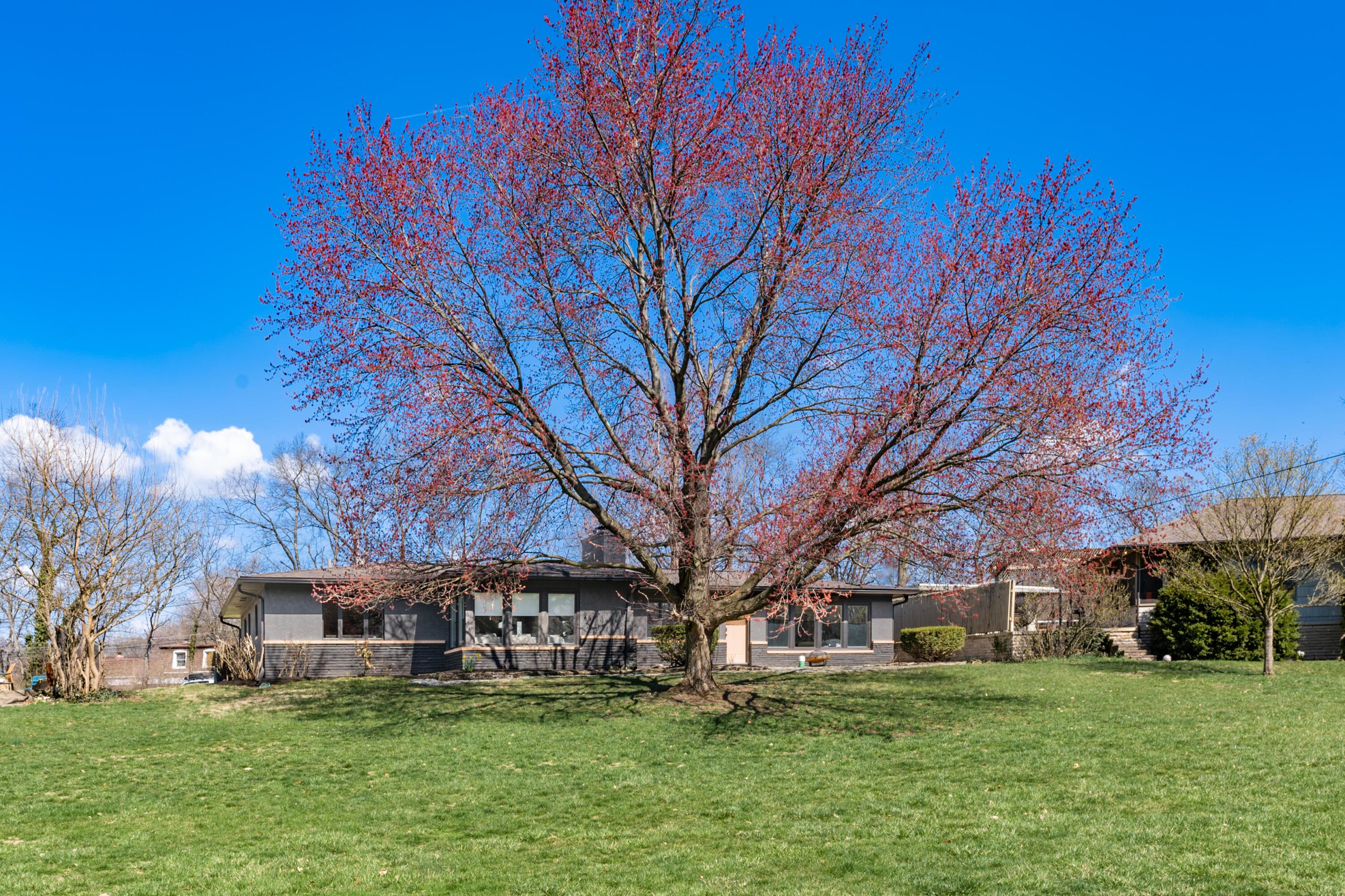 2849 Canterbury Lane