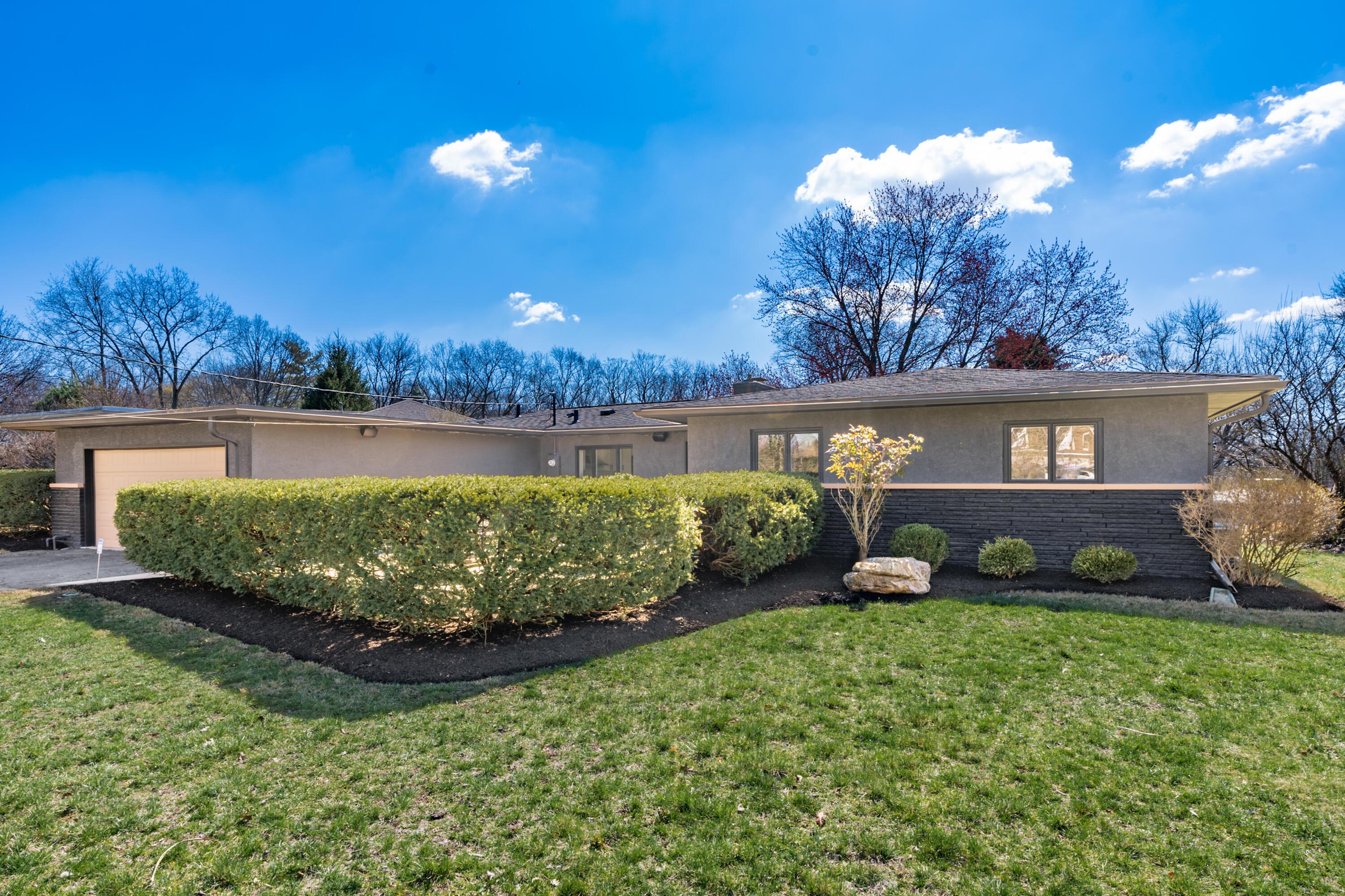 2849 Canterbury Lane