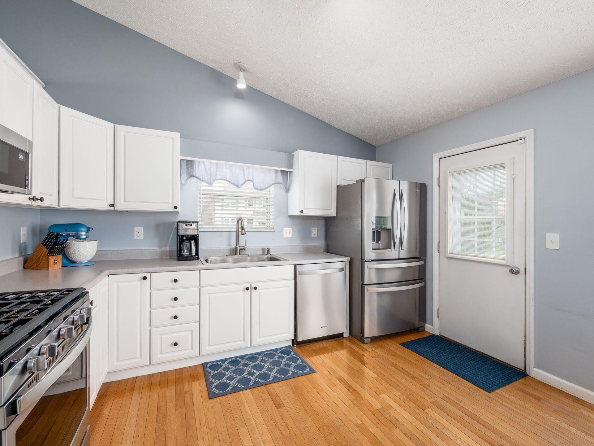 1414 Wild Oats Drive