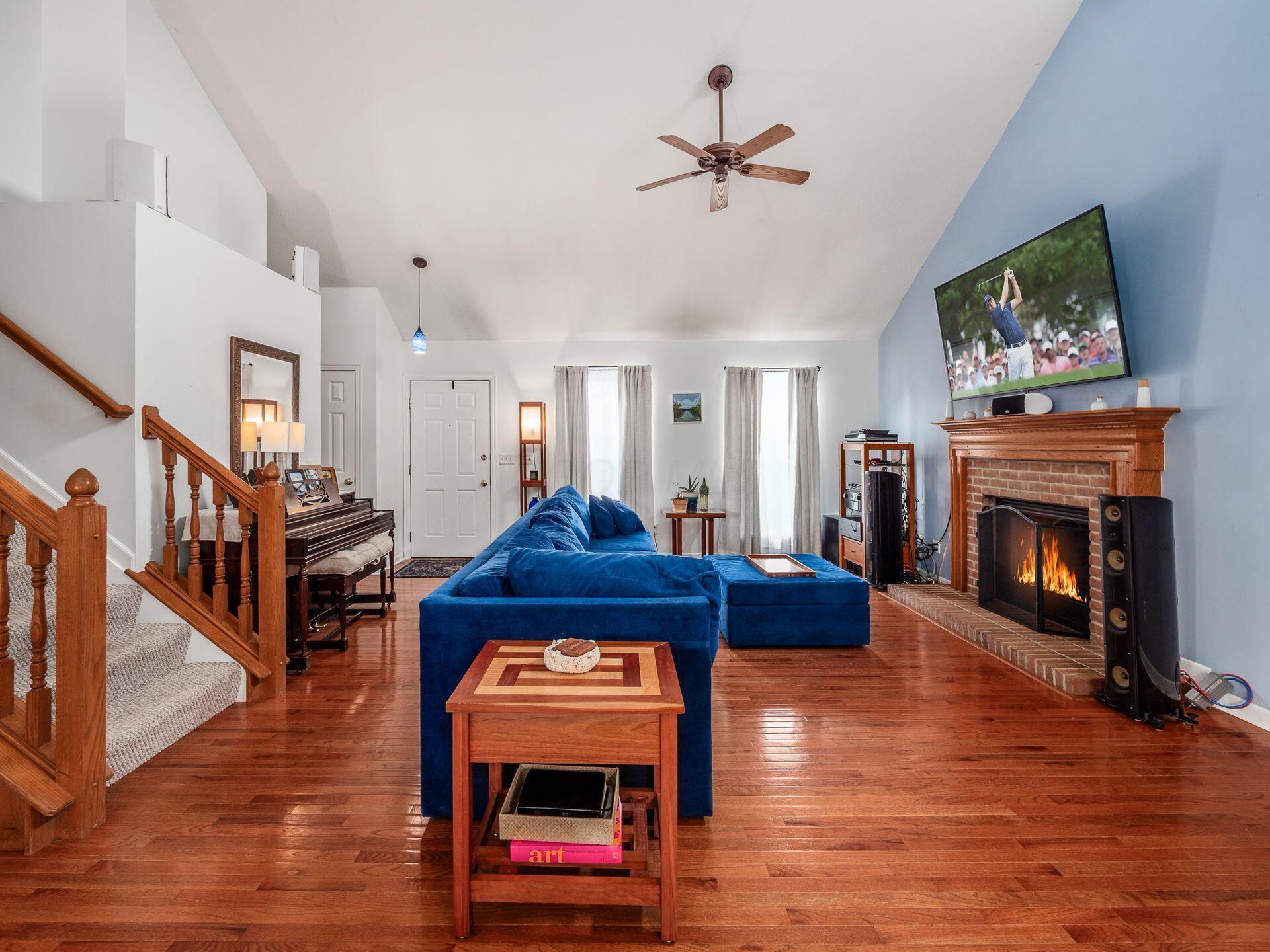 3192 Menzola Drive