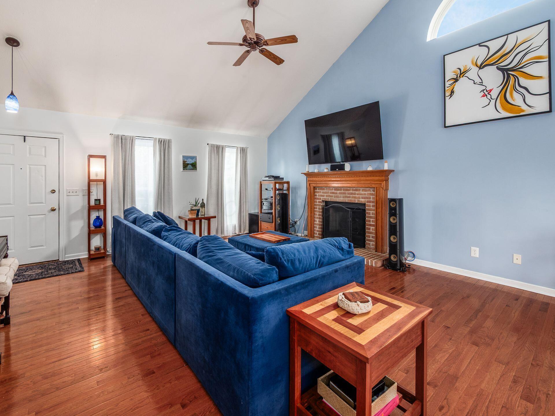 3192 Menzola Drive
