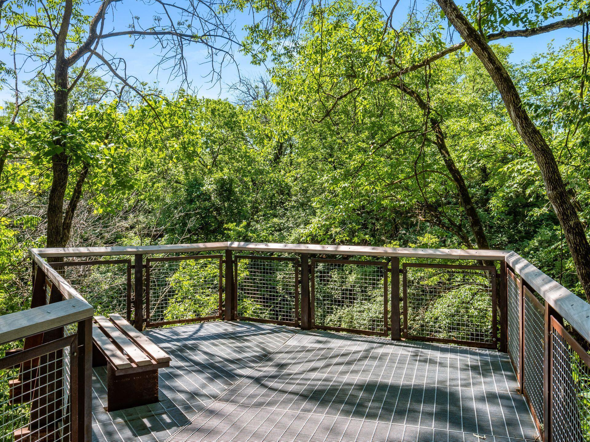 3192 Menzola Drive