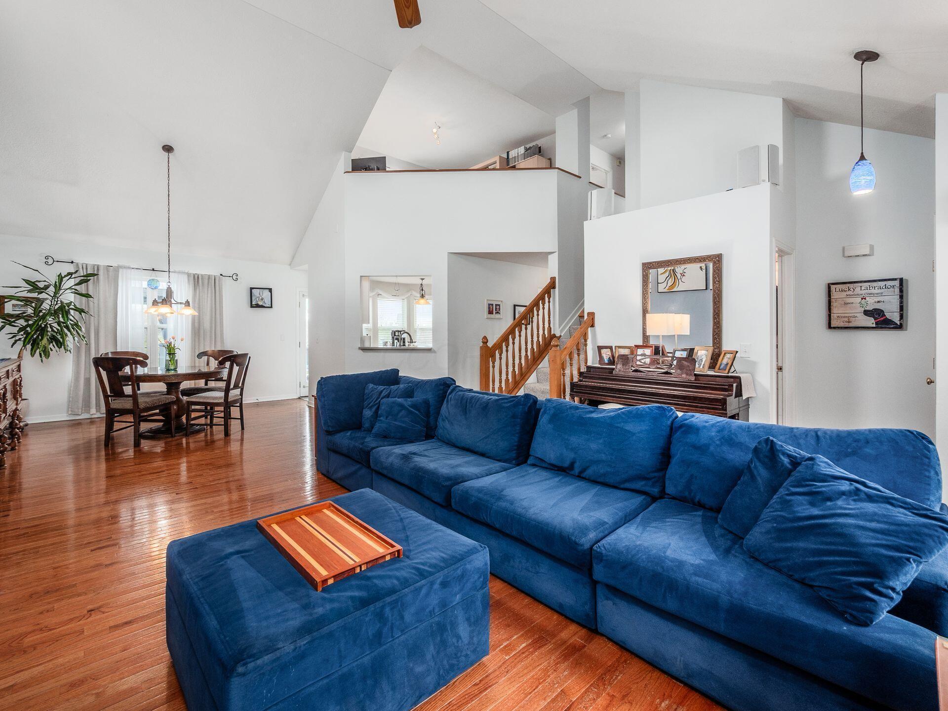 3192 Menzola Drive
