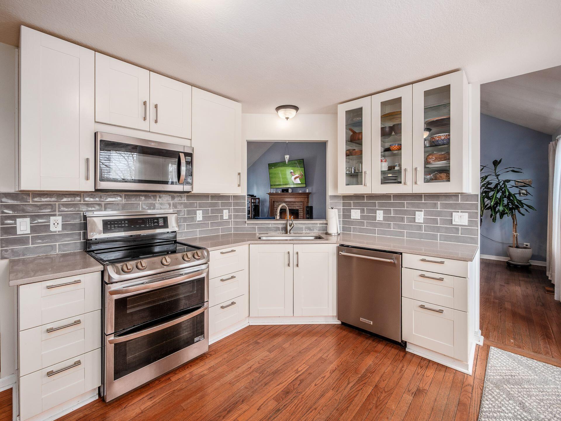 3192 Menzola Drive
