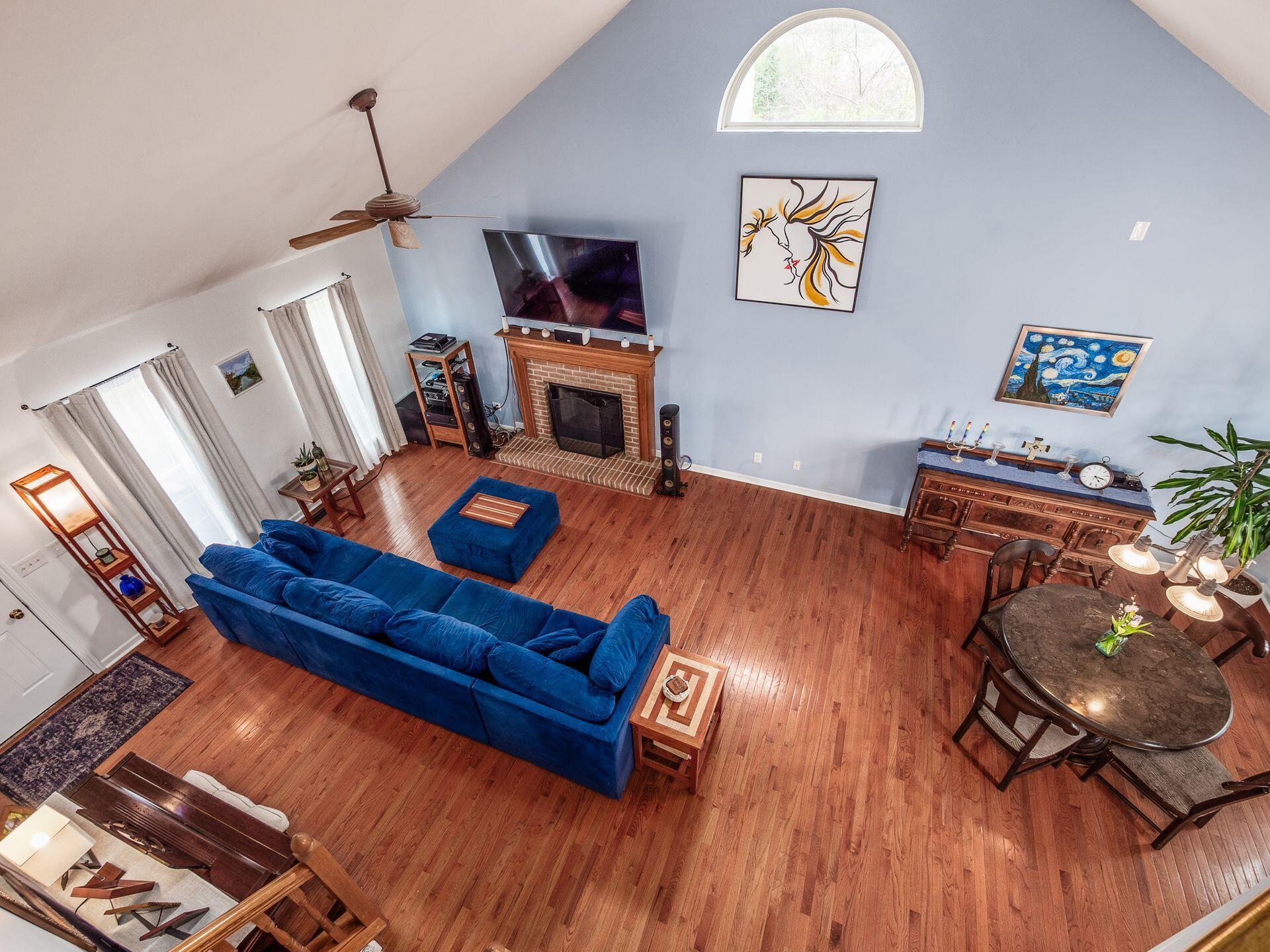 3192 Menzola Drive