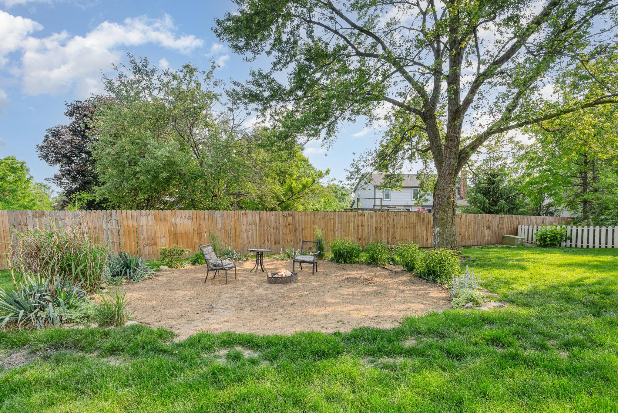 5151 Redlands Drive