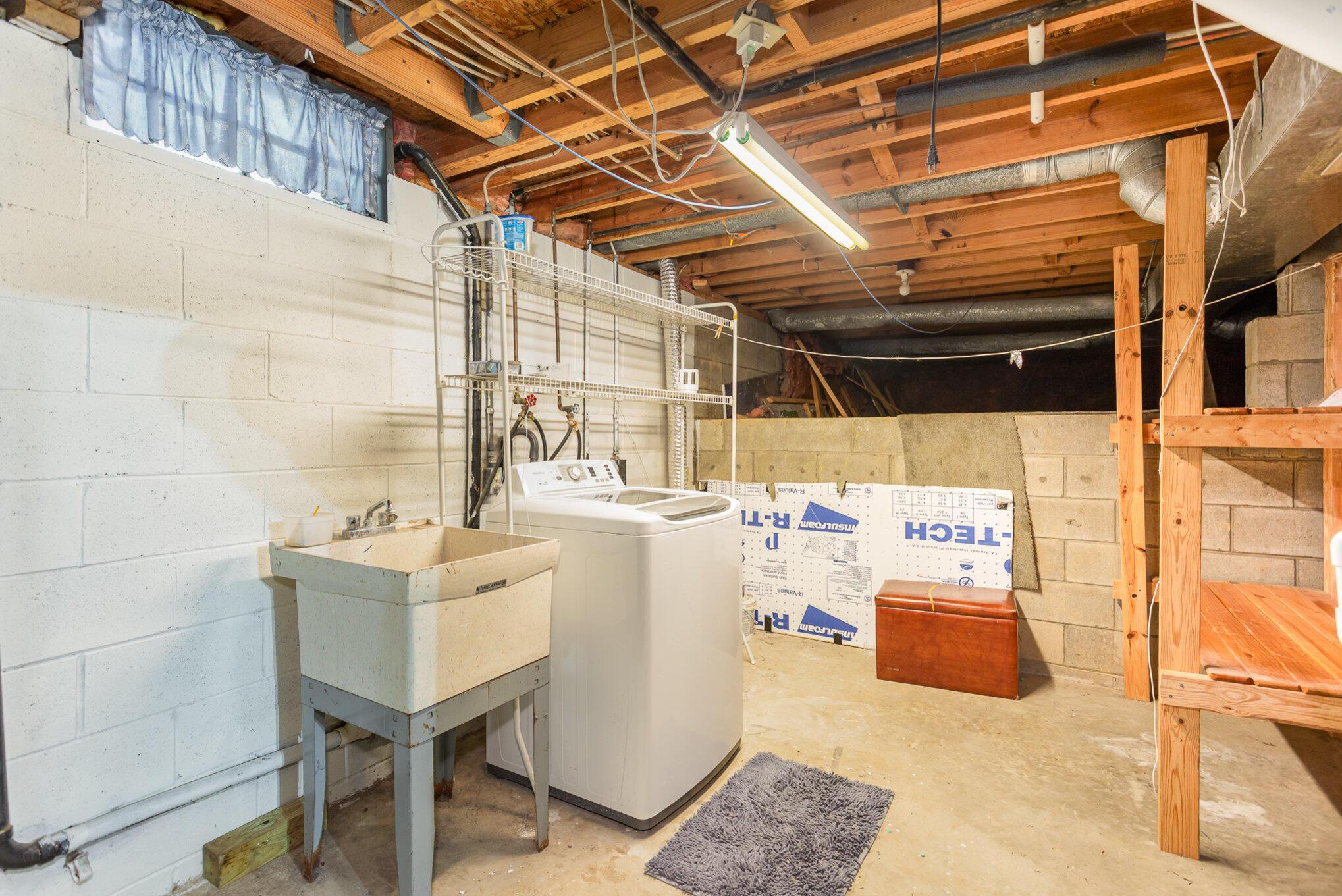 5151 Redlands Drive