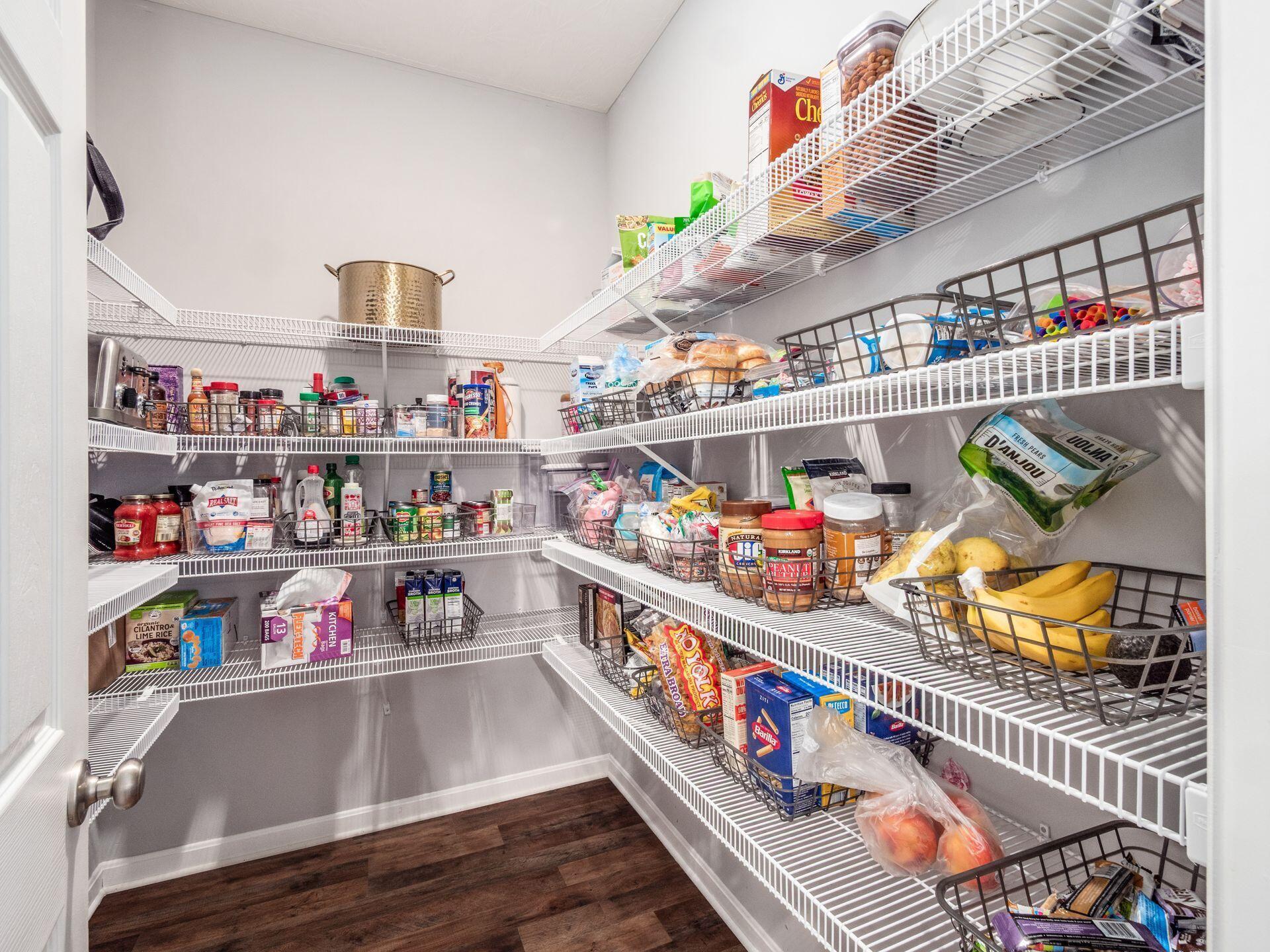 7062 Scarlet Oak Drive