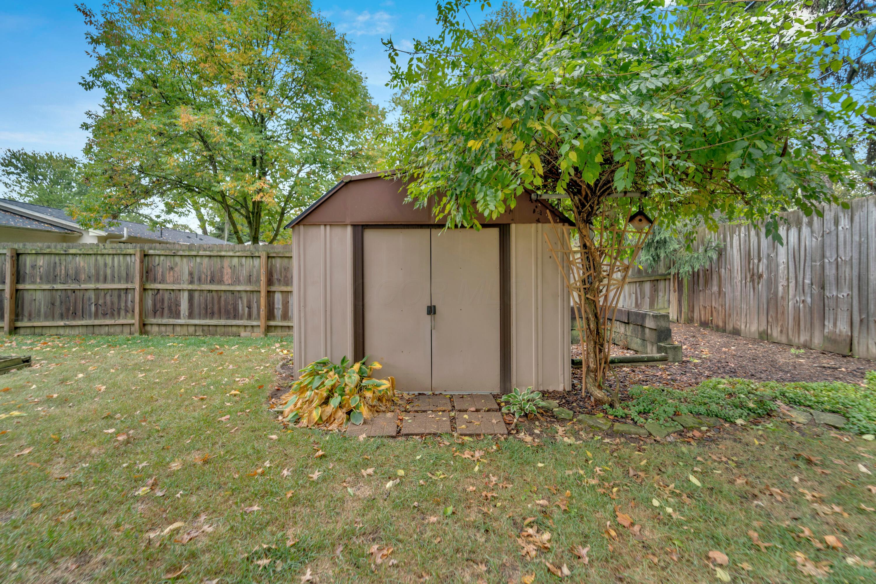 4319 Kenmont Place