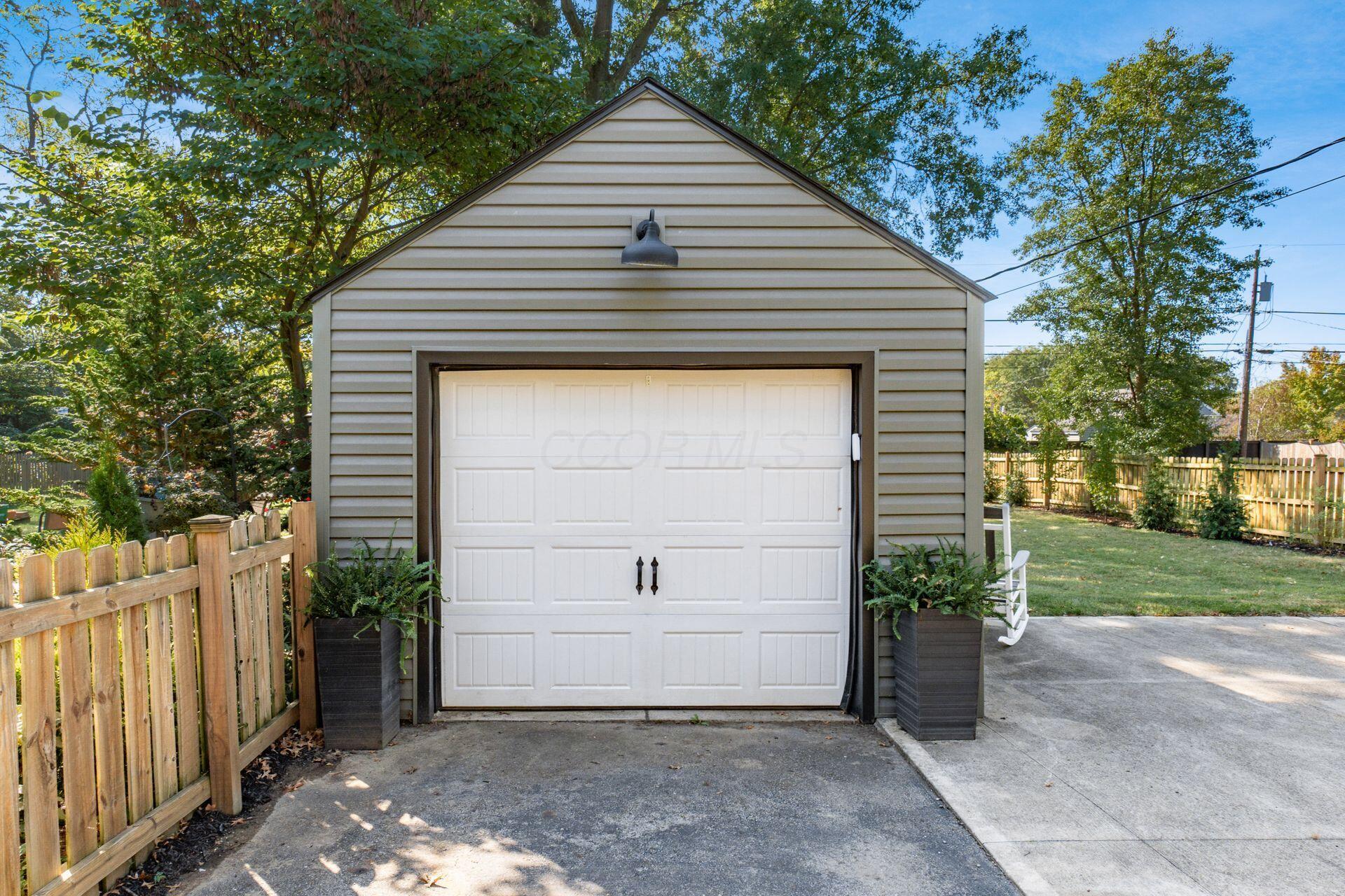 255 Garden Road