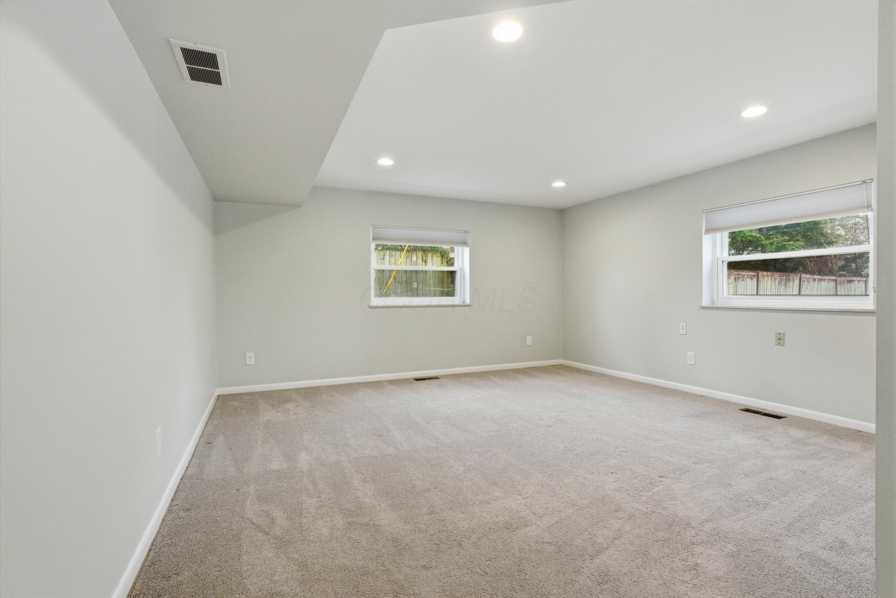 343 N Cassady Avenue