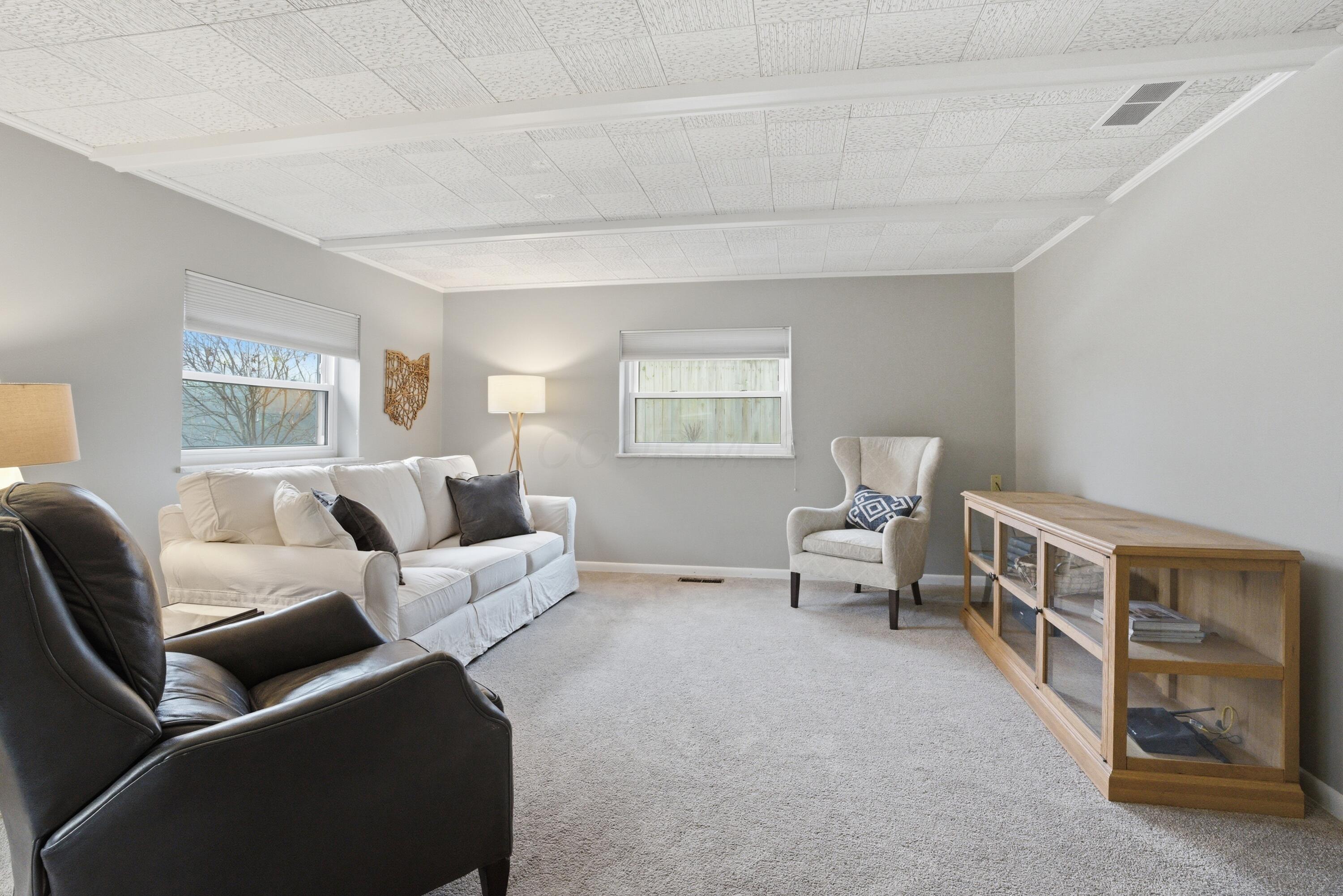 343 N Cassady Avenue