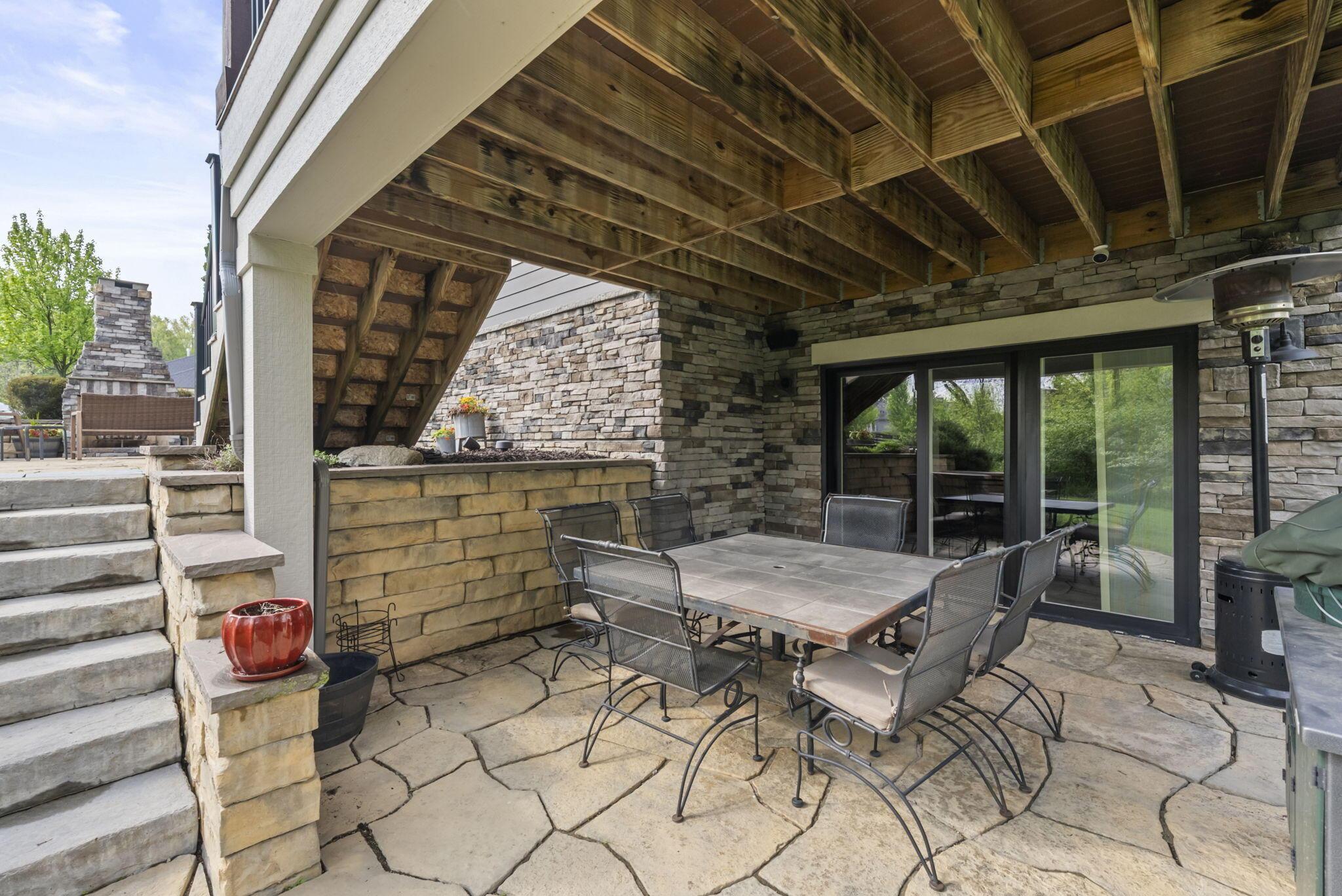 11390 Cedar Crest Drive