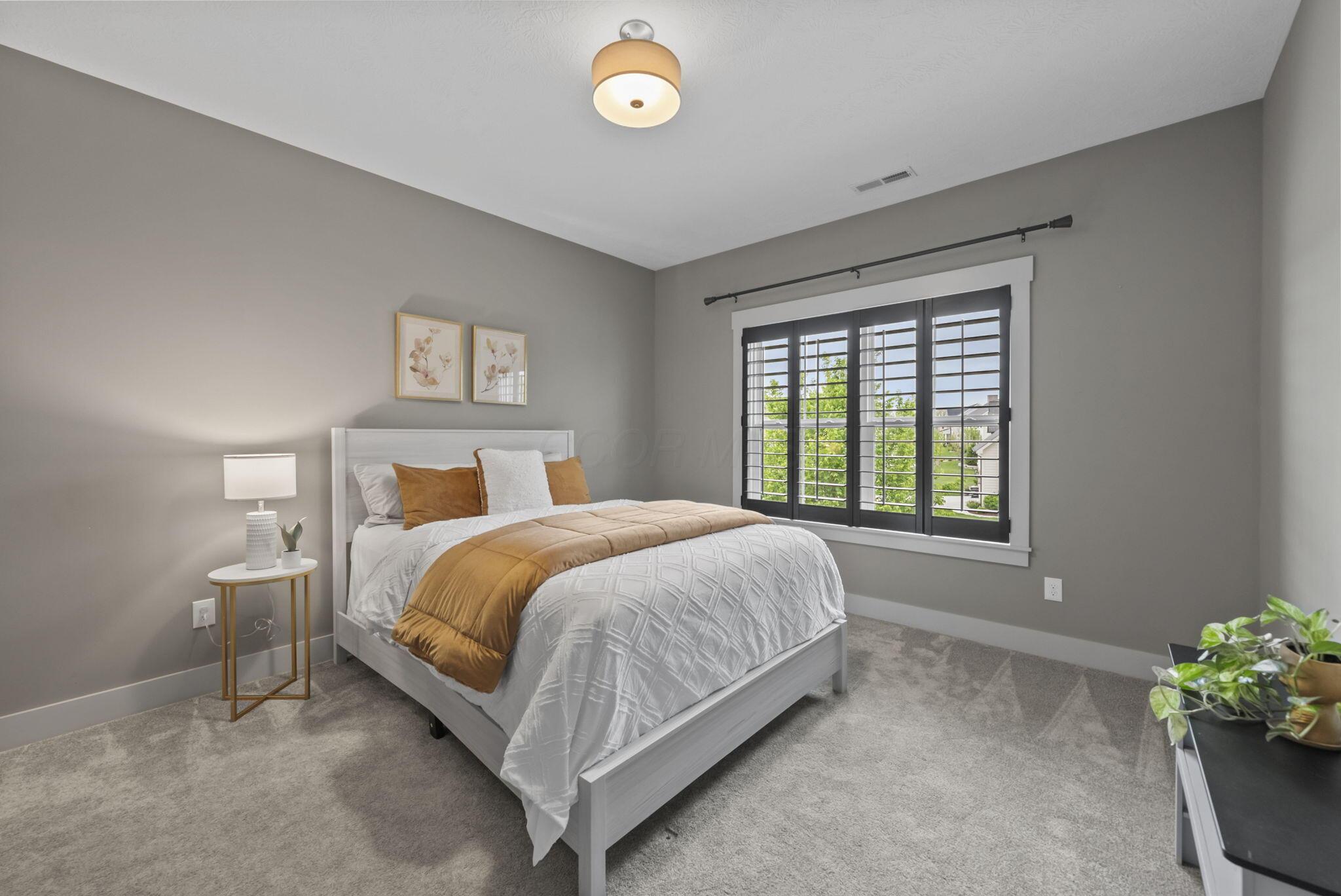 11390 Cedar Crest Drive