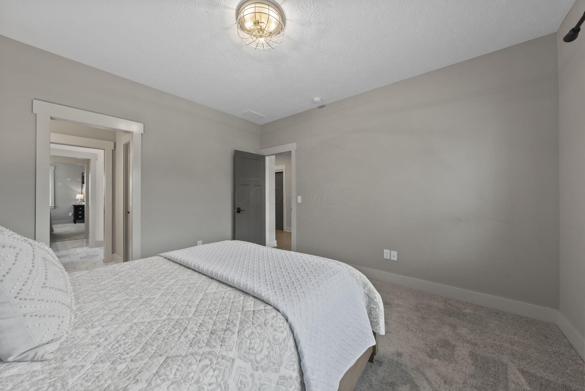 11390 Cedar Crest Drive