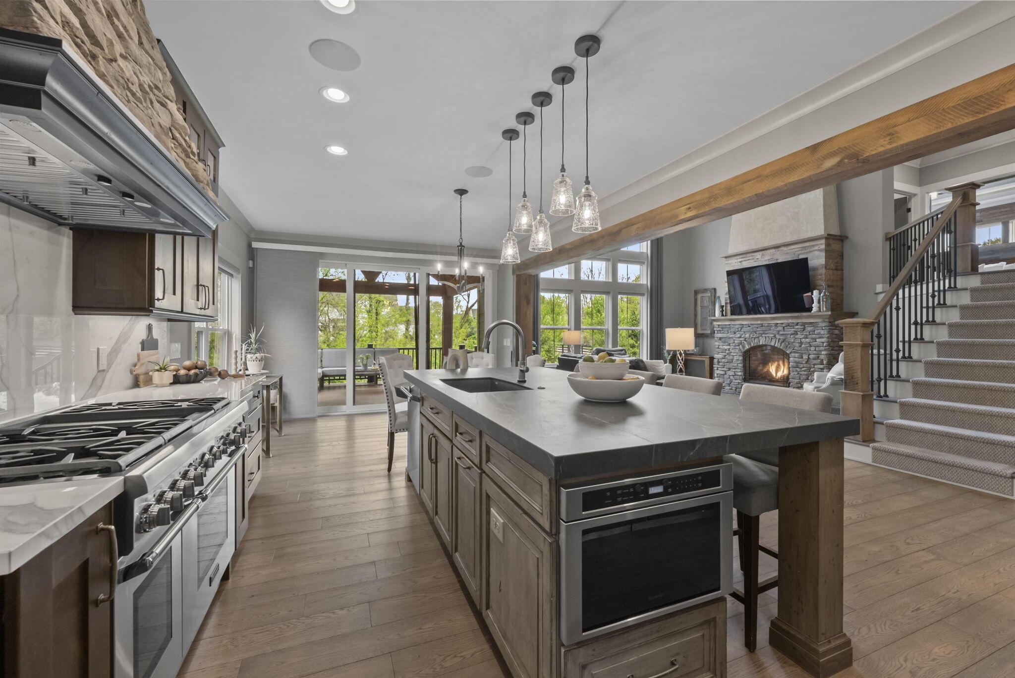 11390 Cedar Crest Drive