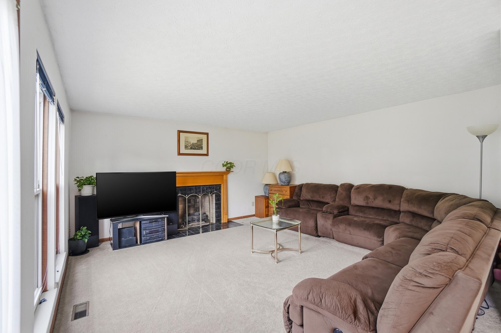 3686 Riverlane Court