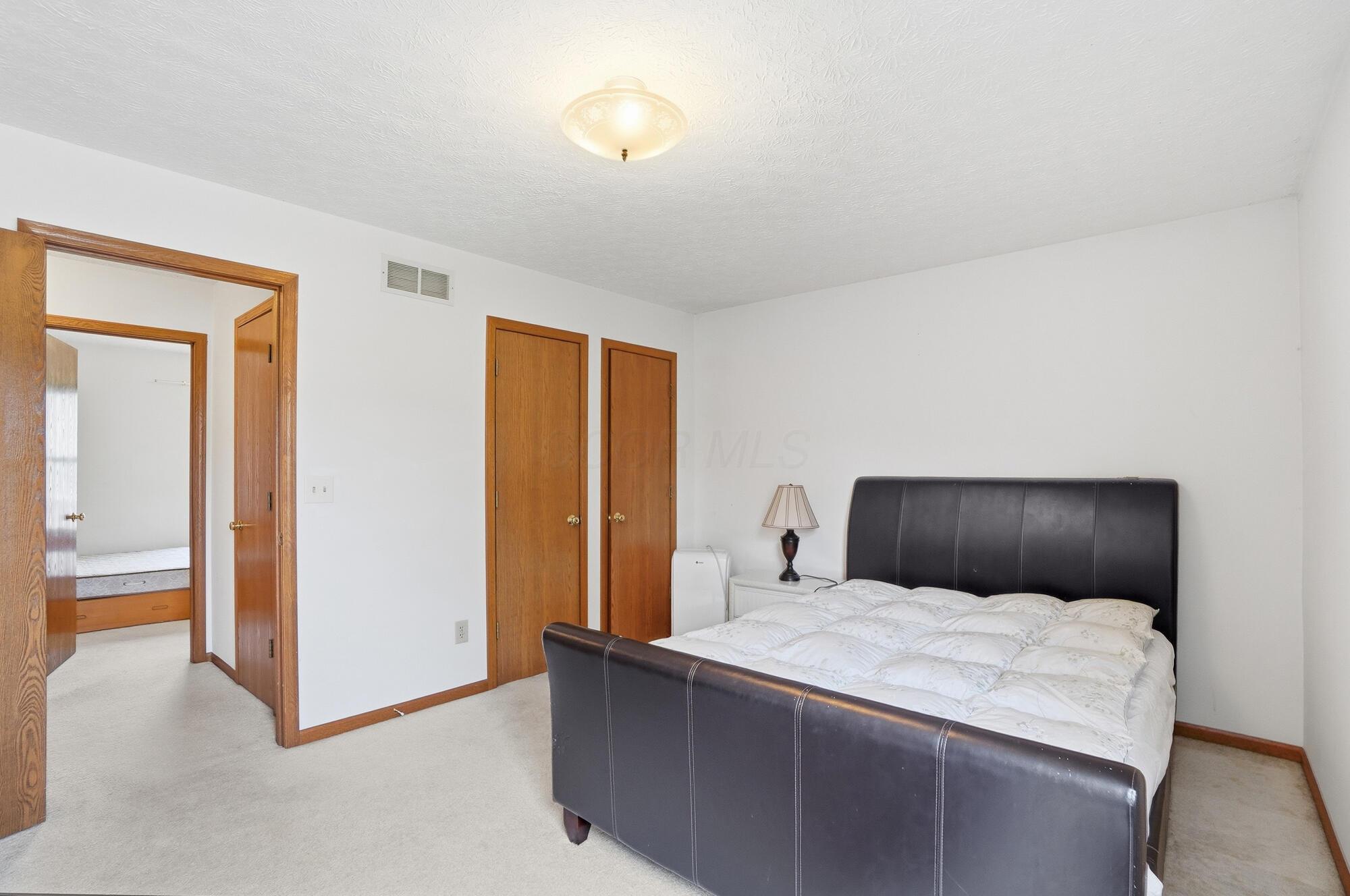 3686 Riverlane Court