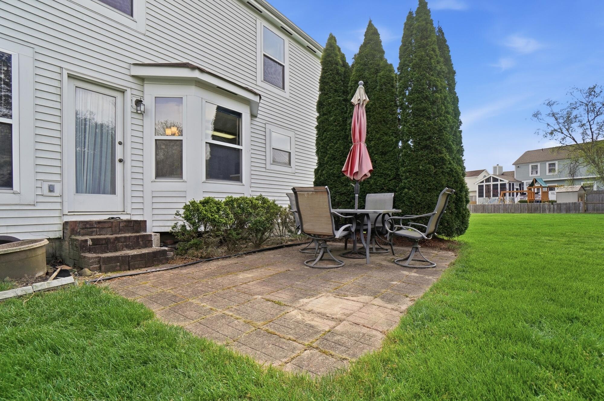 3686 Riverlane Court