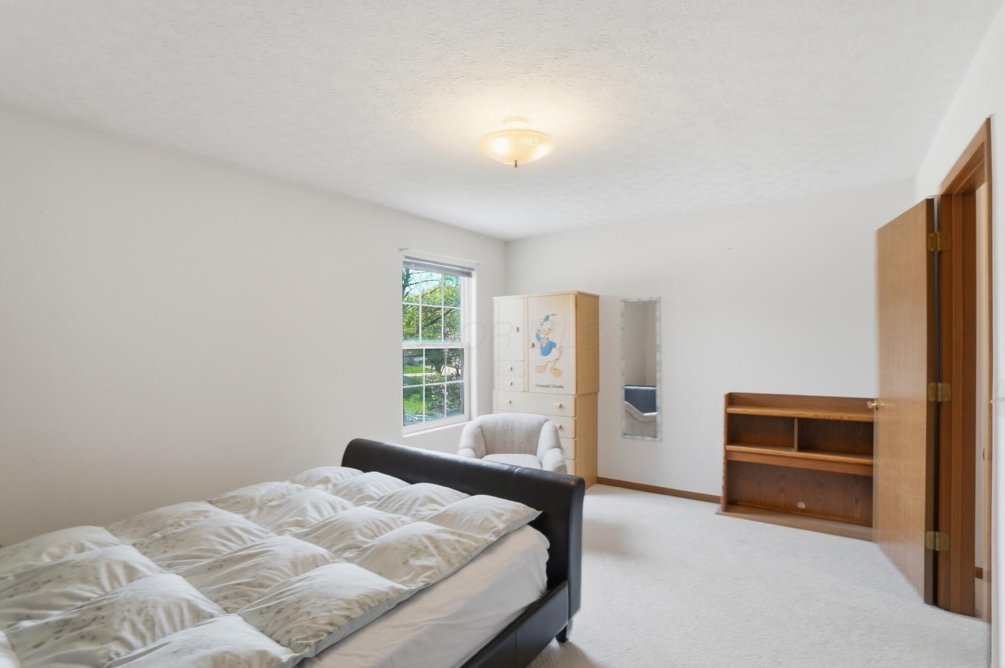 3686 Riverlane Court