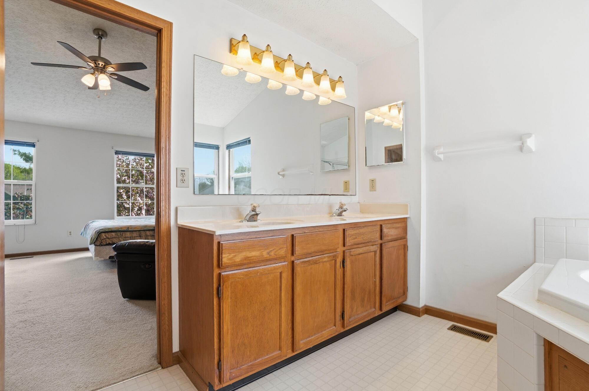 3686 Riverlane Court