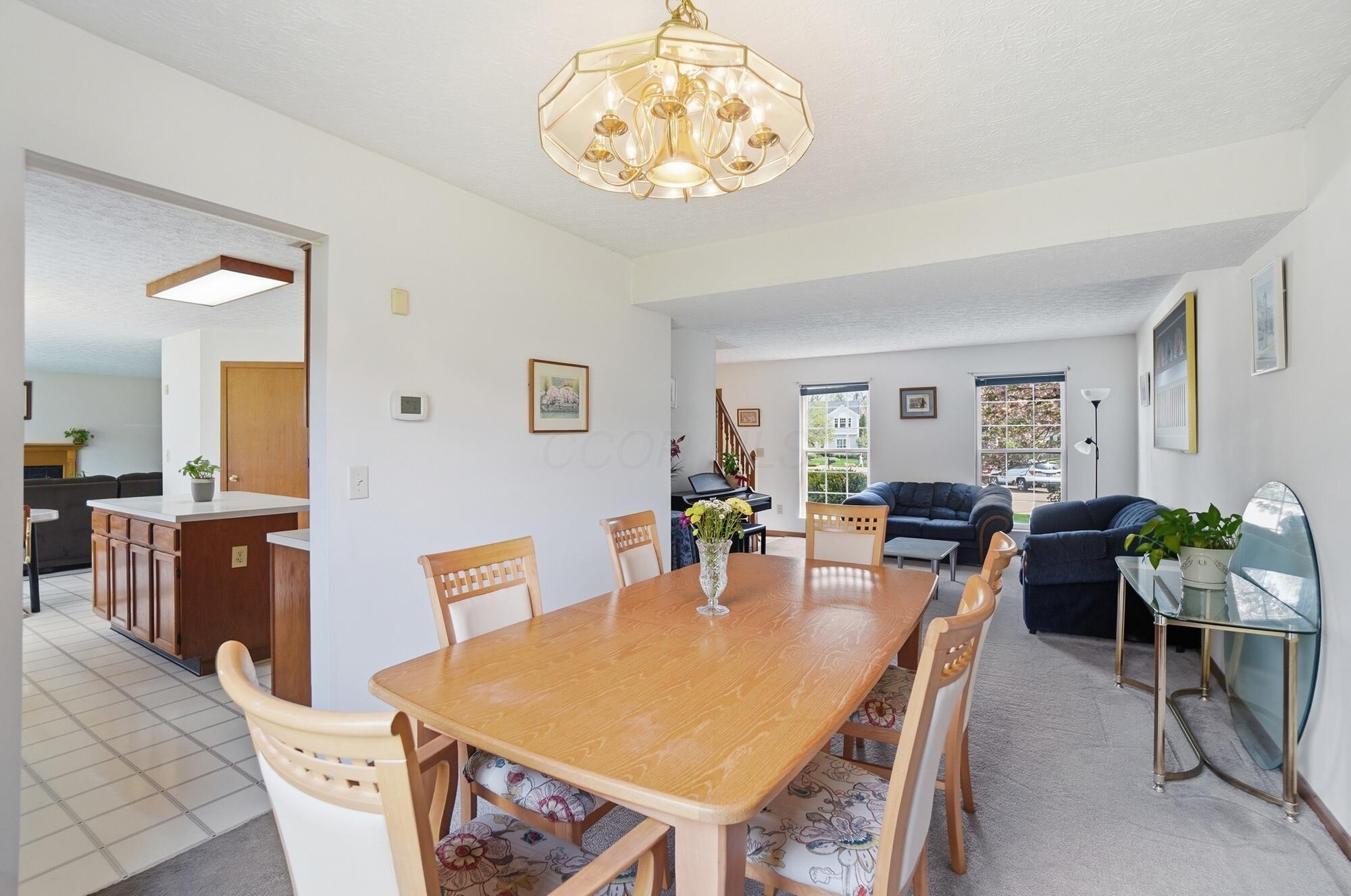 3686 Riverlane Court